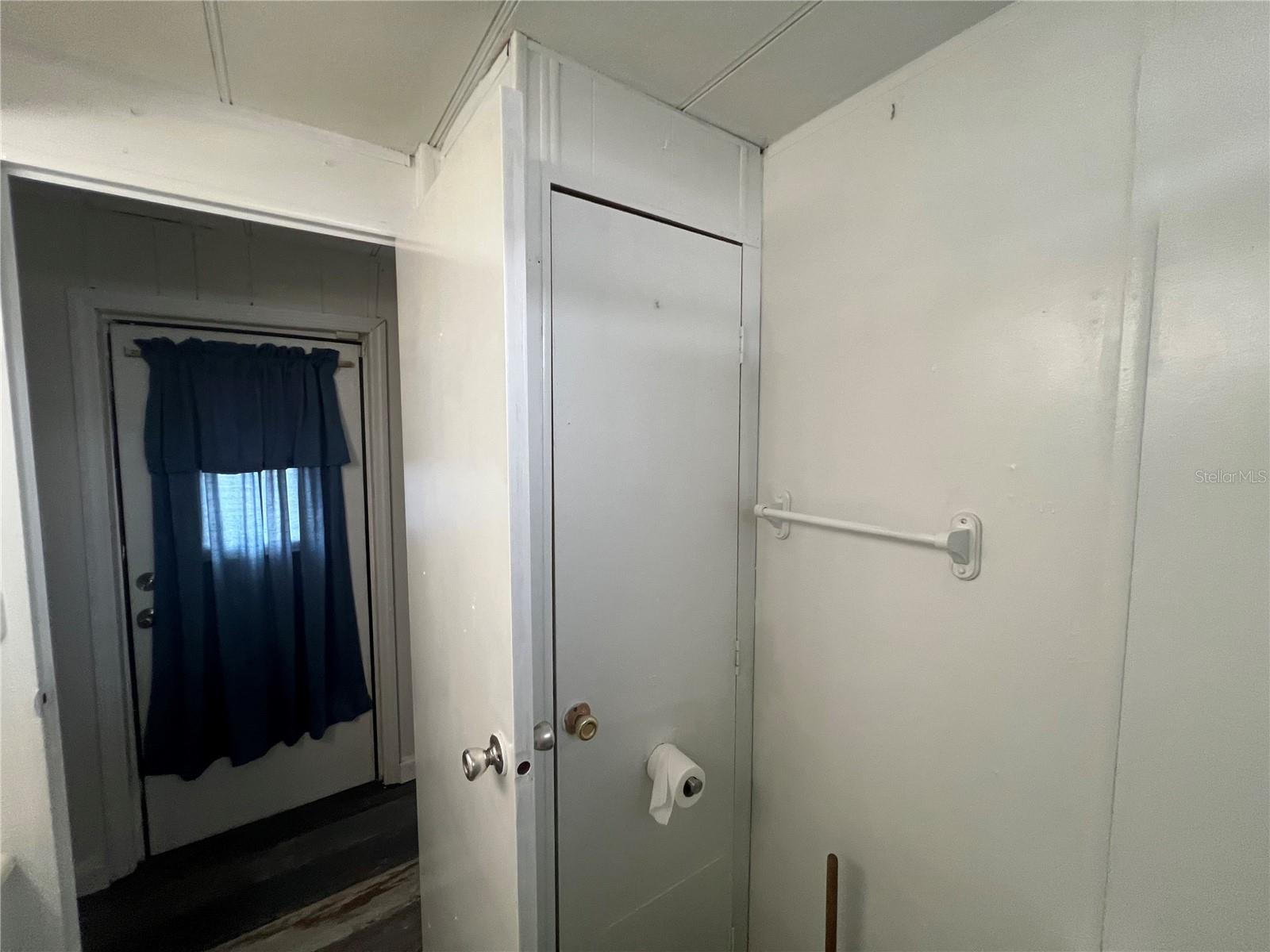 PEACE RIVER HWY ADD - Residential