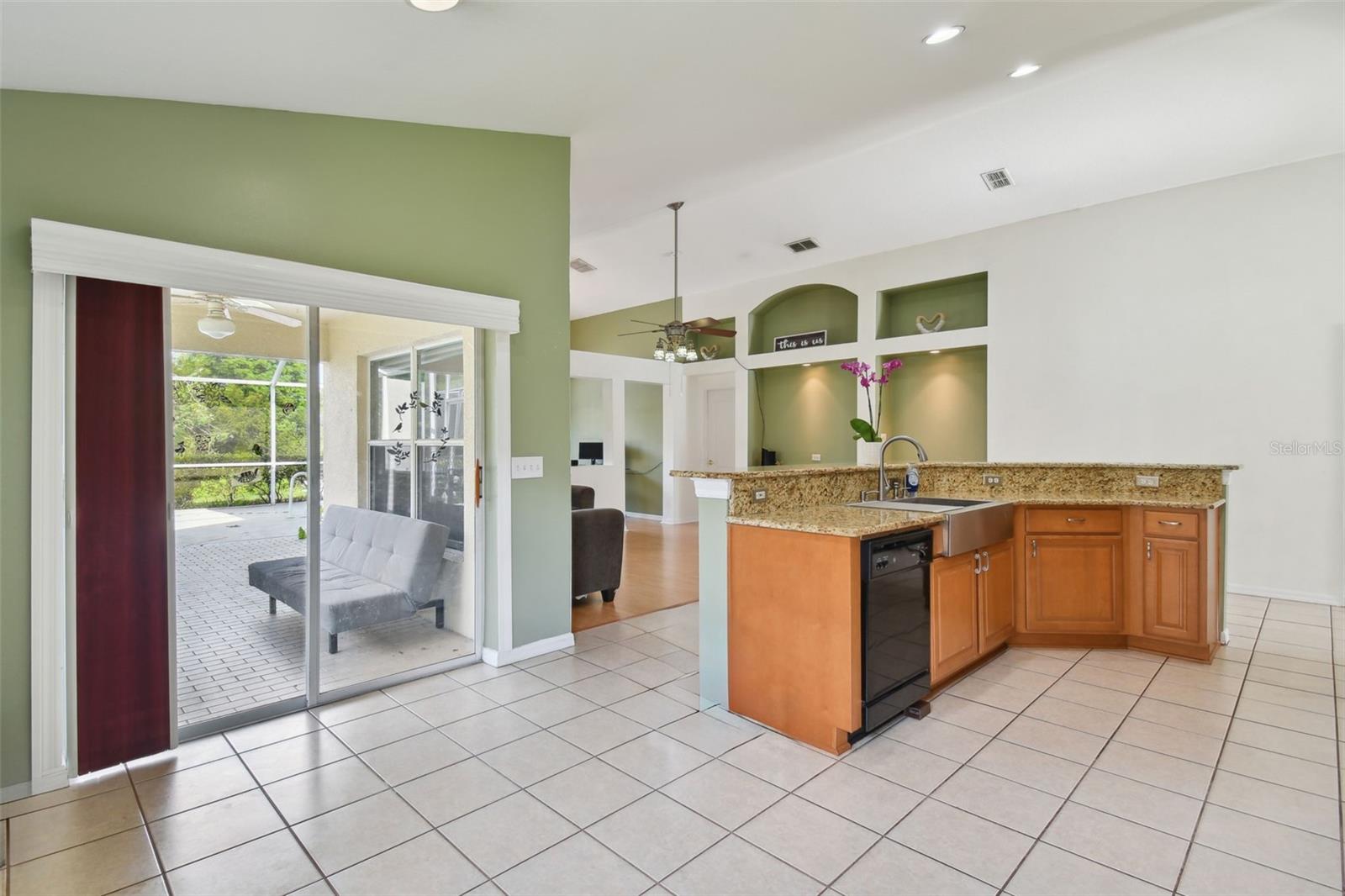 PLANTATION PALMS PH 04B - Residential