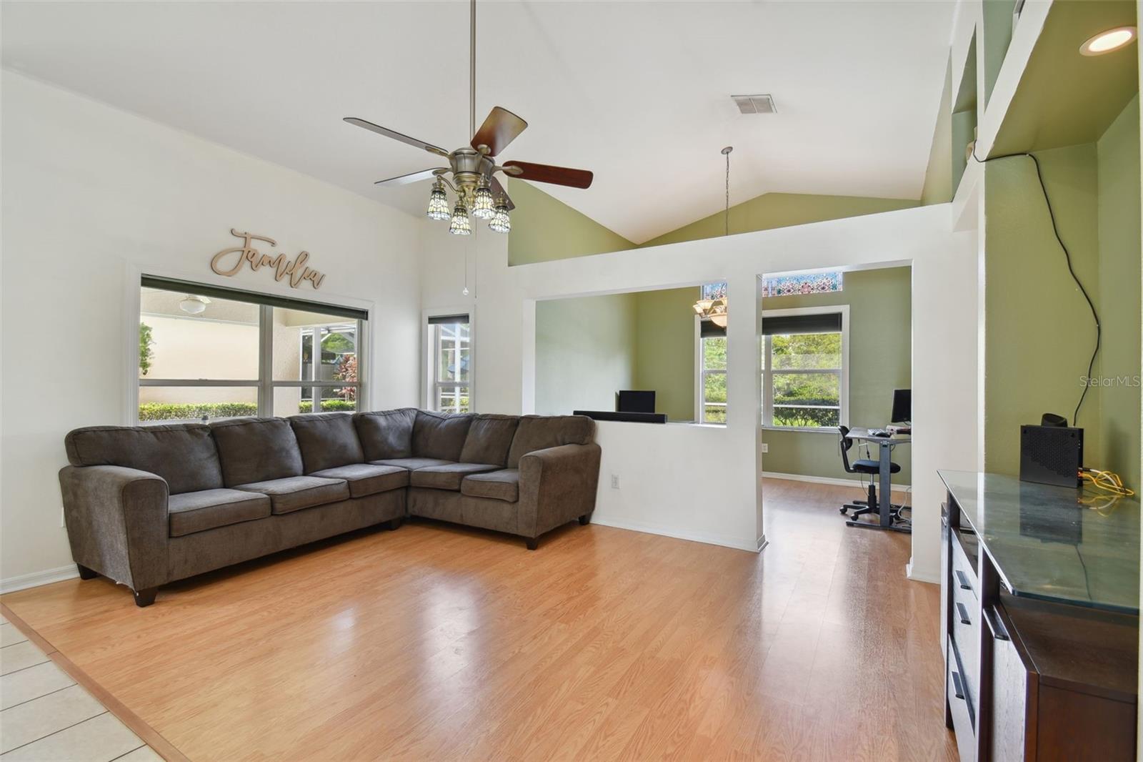 PLANTATION PALMS PH 04B - Residential