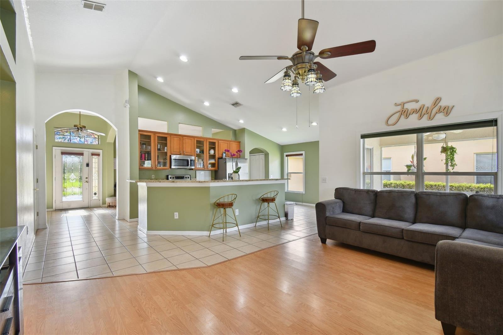 PLANTATION PALMS PH 04B - Residential
