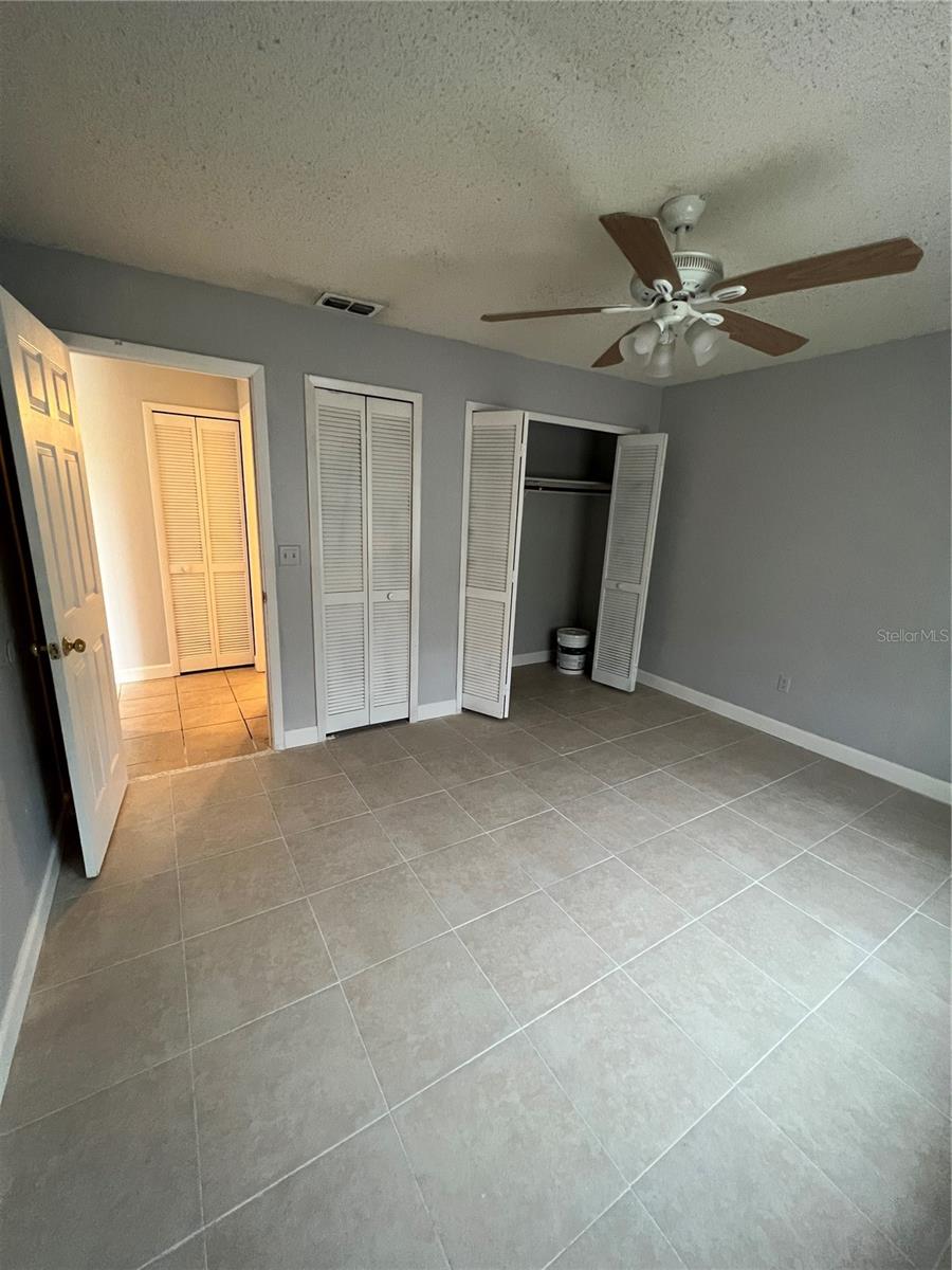 FOX HUNT LANES PH 03 - Residential Lease