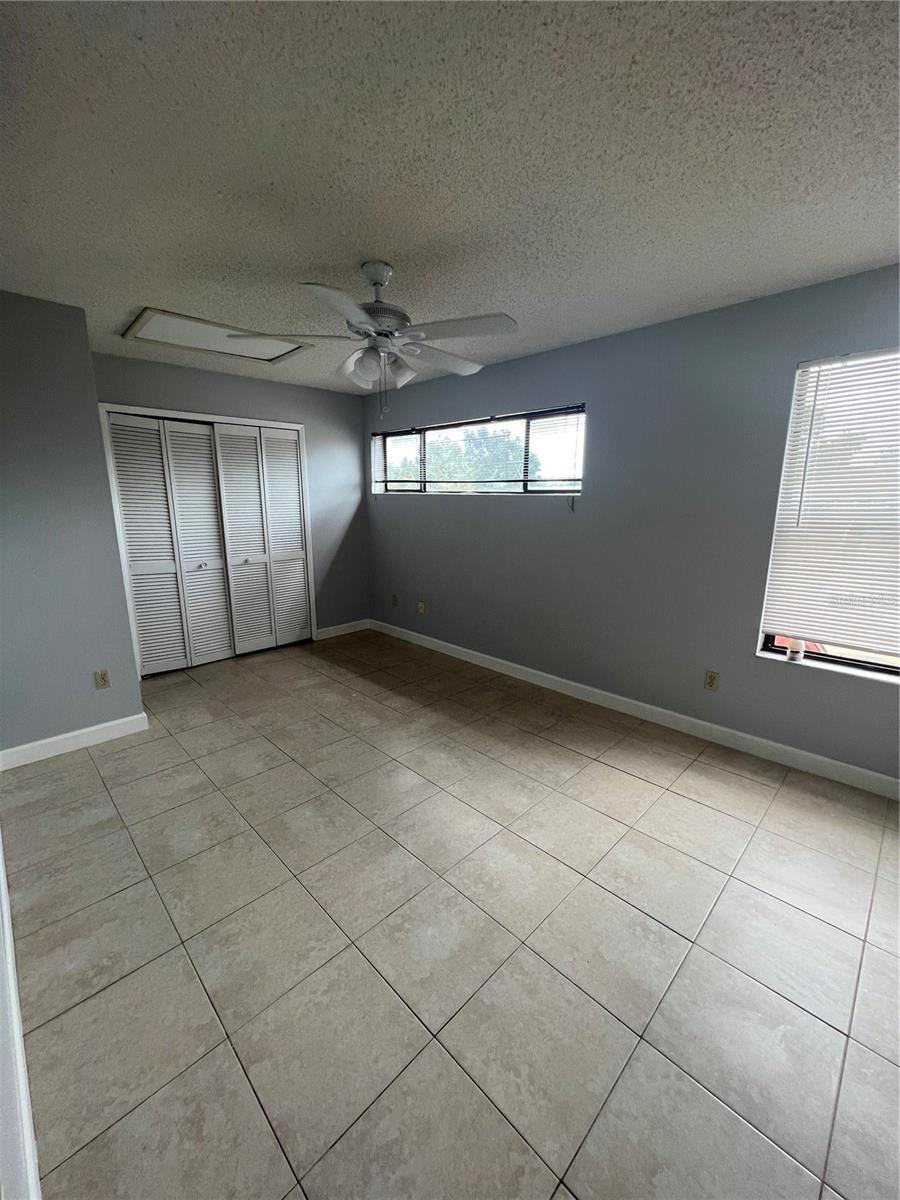 FOX HUNT LANES PH 03 - Residential Lease