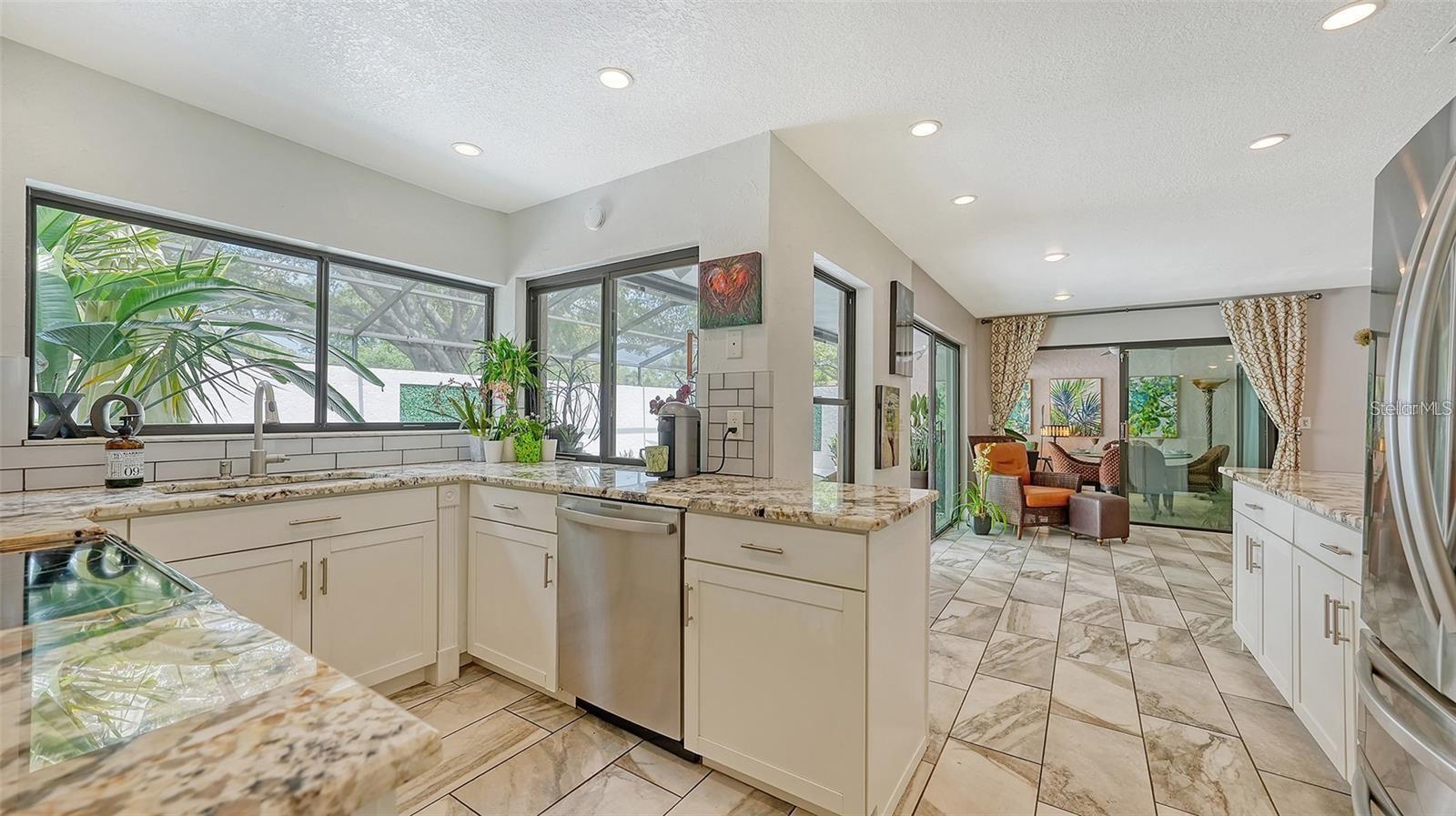 GLEN OAKS MANOR - Residential