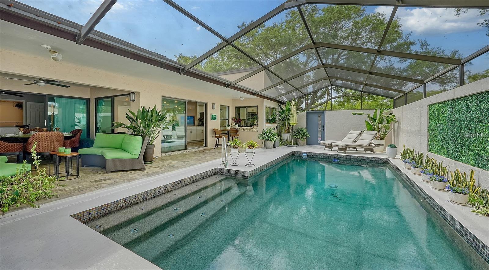 GLEN OAKS MANOR - Residential