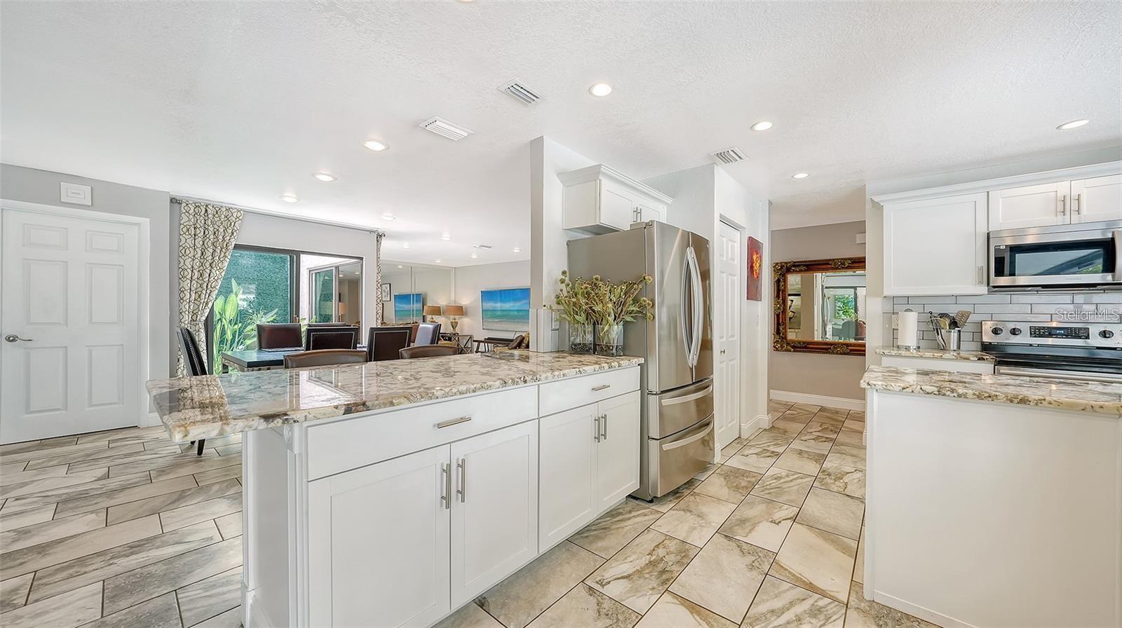 GLEN OAKS MANOR - Residential