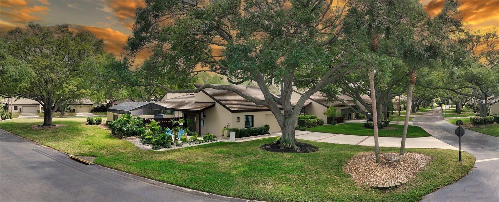 GLEN OAKS MANOR - Residential