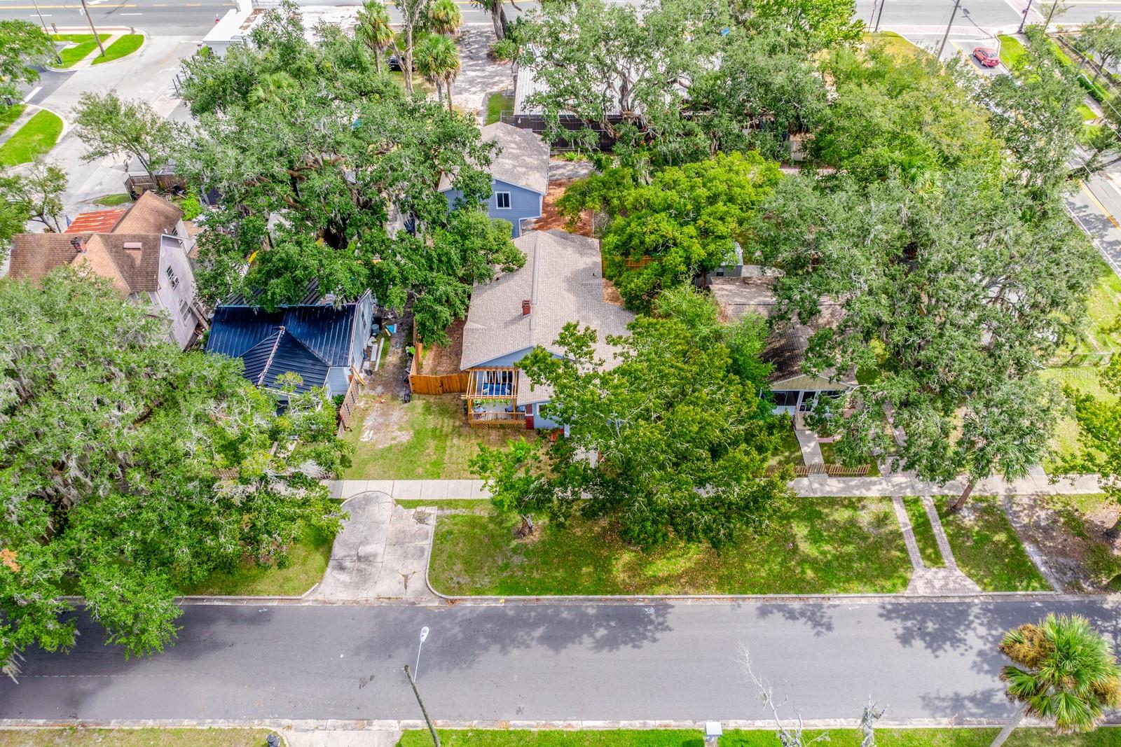 211 S MAPLE AVENUE
