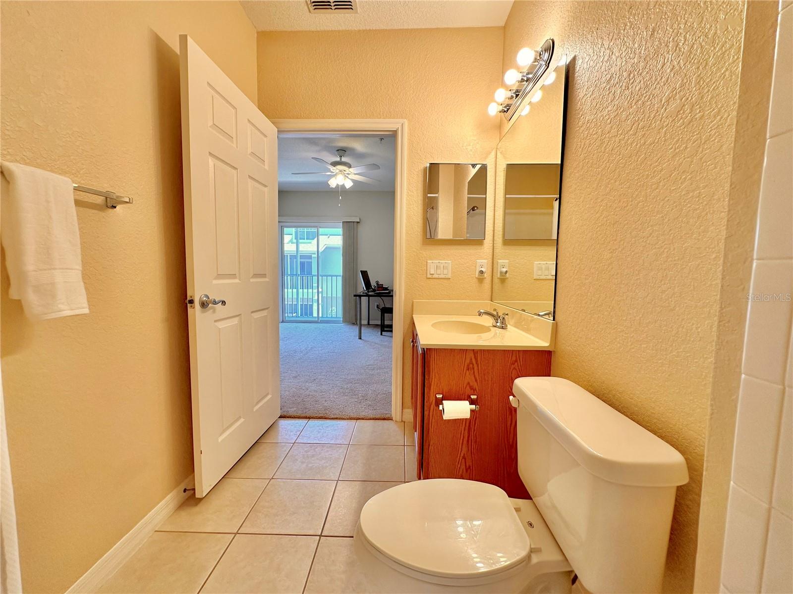 THE ESTATES AT PARK CENTRAL CONDOMINIUM - Residential