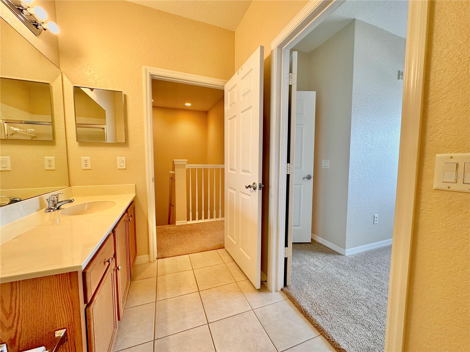 THE ESTATES AT PARK CENTRAL CONDOMINIUM - Residential