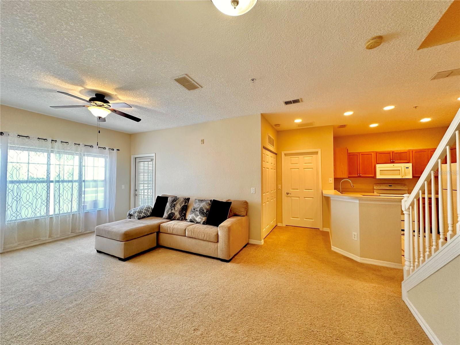 THE ESTATES AT PARK CENTRAL CONDOMINIUM - Residential