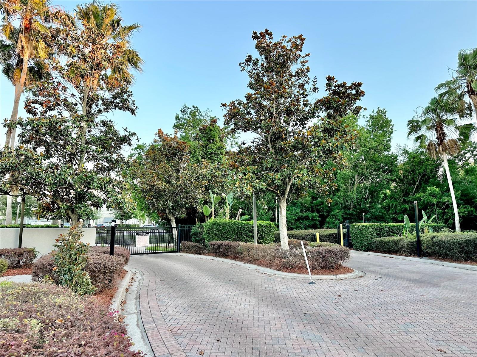 THE ESTATES AT PARK CENTRAL CONDOMINIUM - Residential