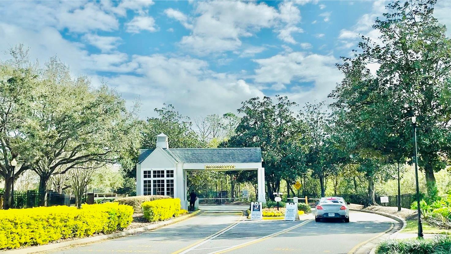 THE ESTATES AT PARK CENTRAL CONDOMINIUM - Residential