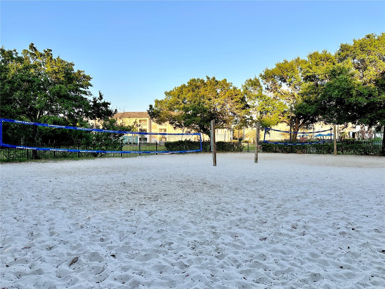 THE ESTATES AT PARK CENTRAL CONDOMINIUM - Residential