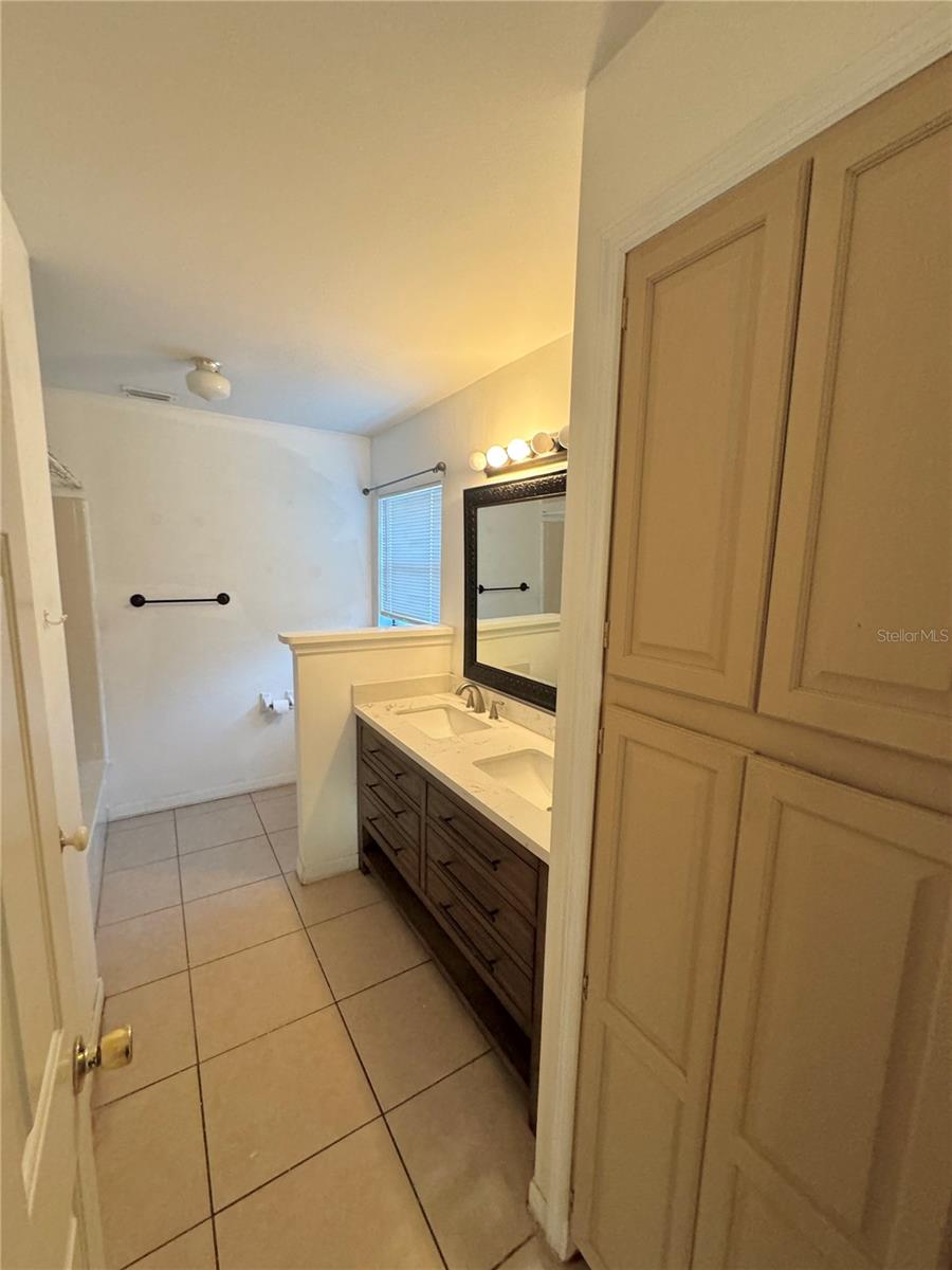 ARBOR RIDGE NORTH - Residential Lease