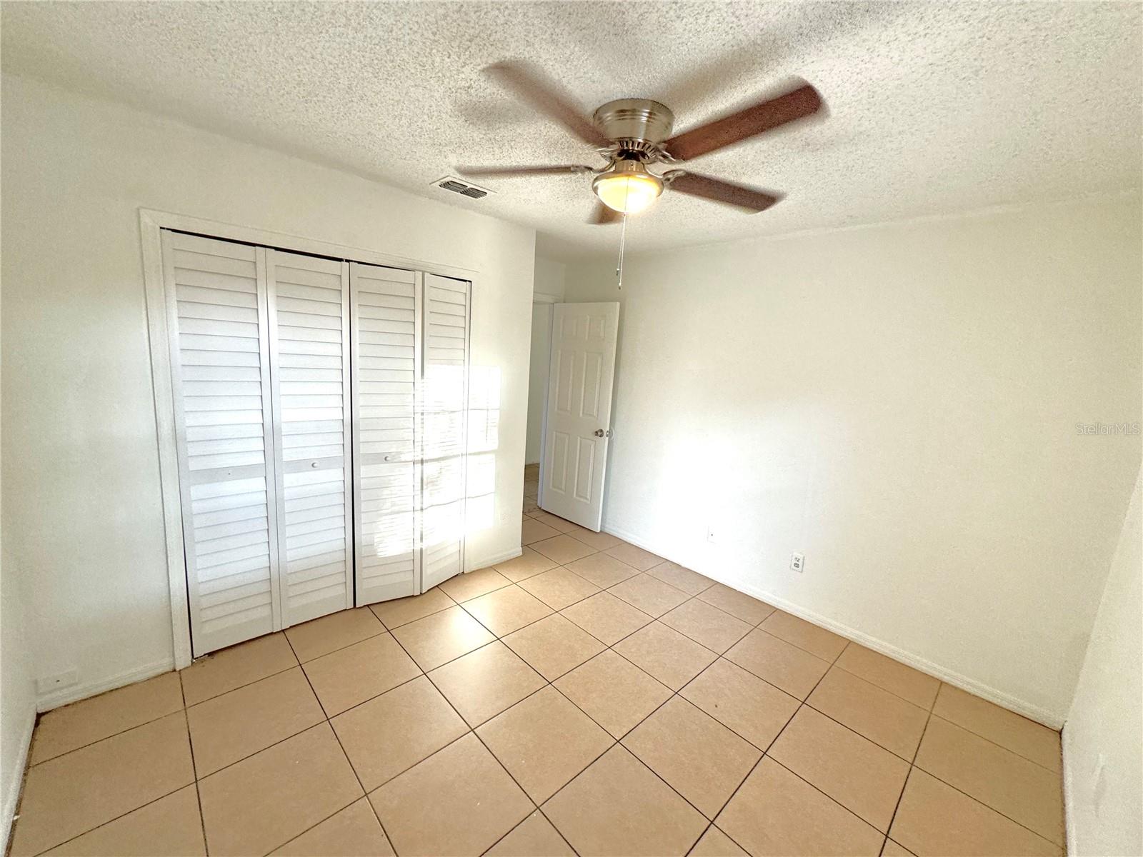 ARBOR RIDGE NORTH - Residential Lease