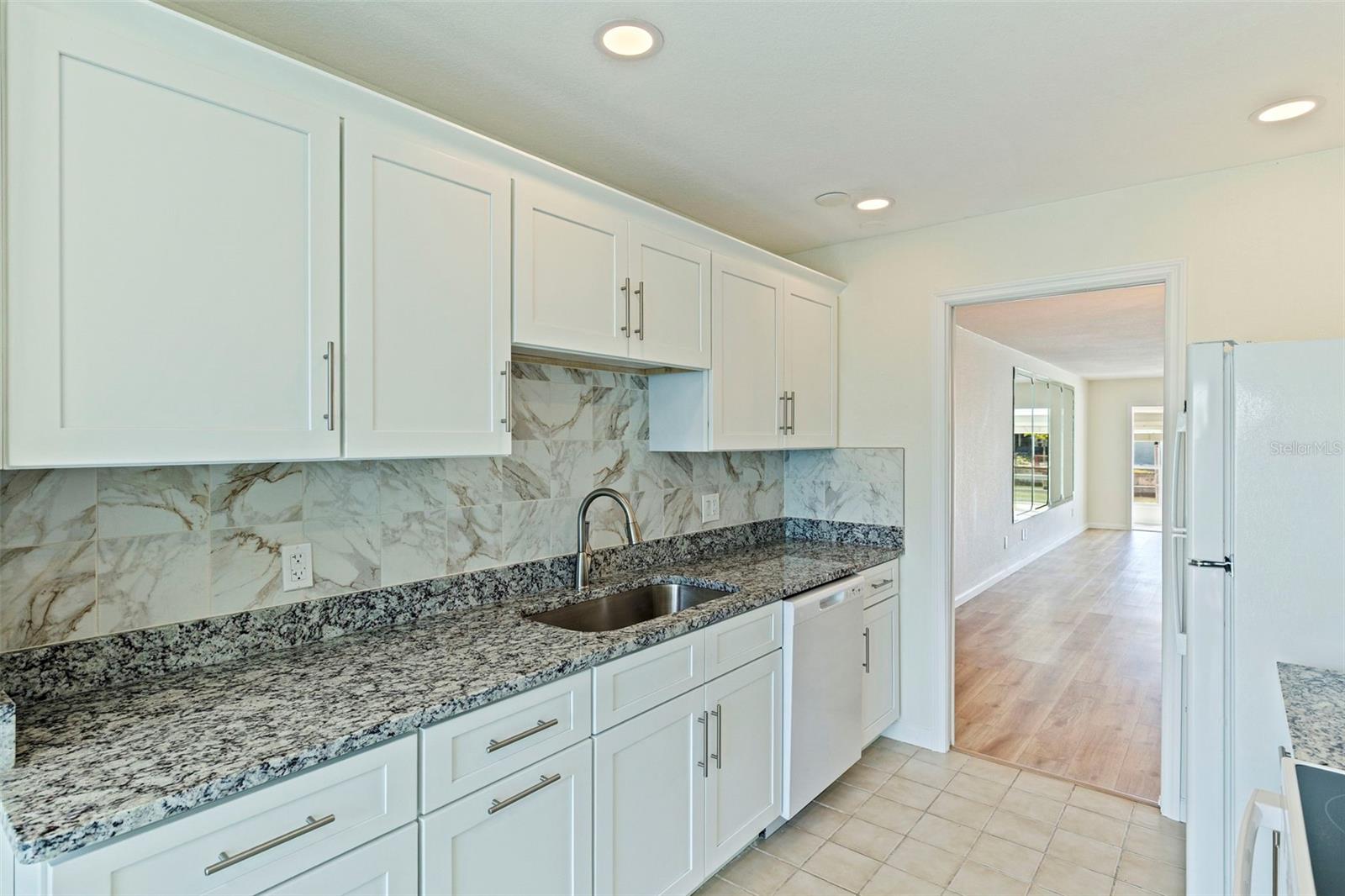 BOCA CIEGA POINT EAST - Residential