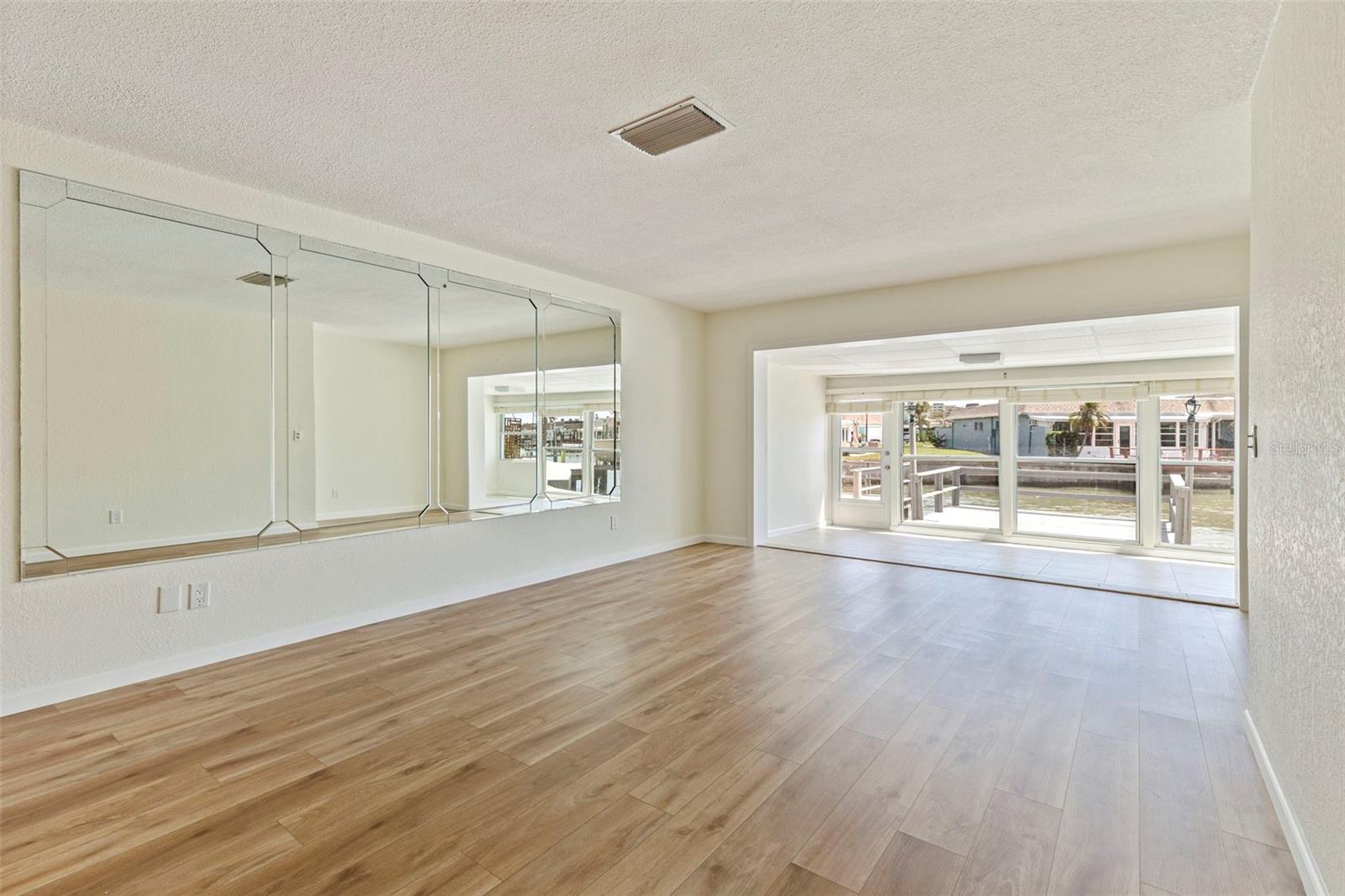 BOCA CIEGA POINT EAST - Residential