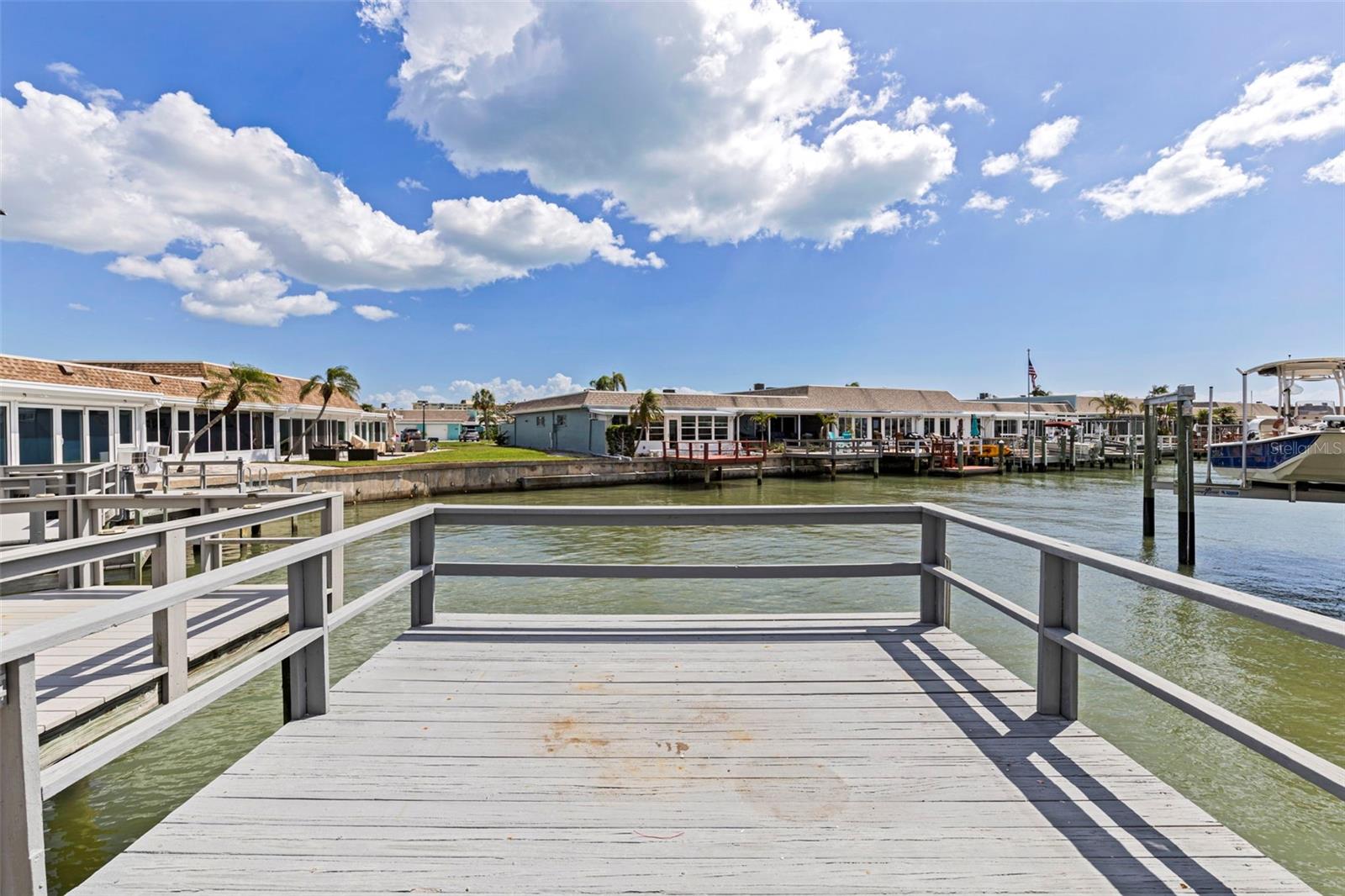 BOCA CIEGA POINT EAST - Residential