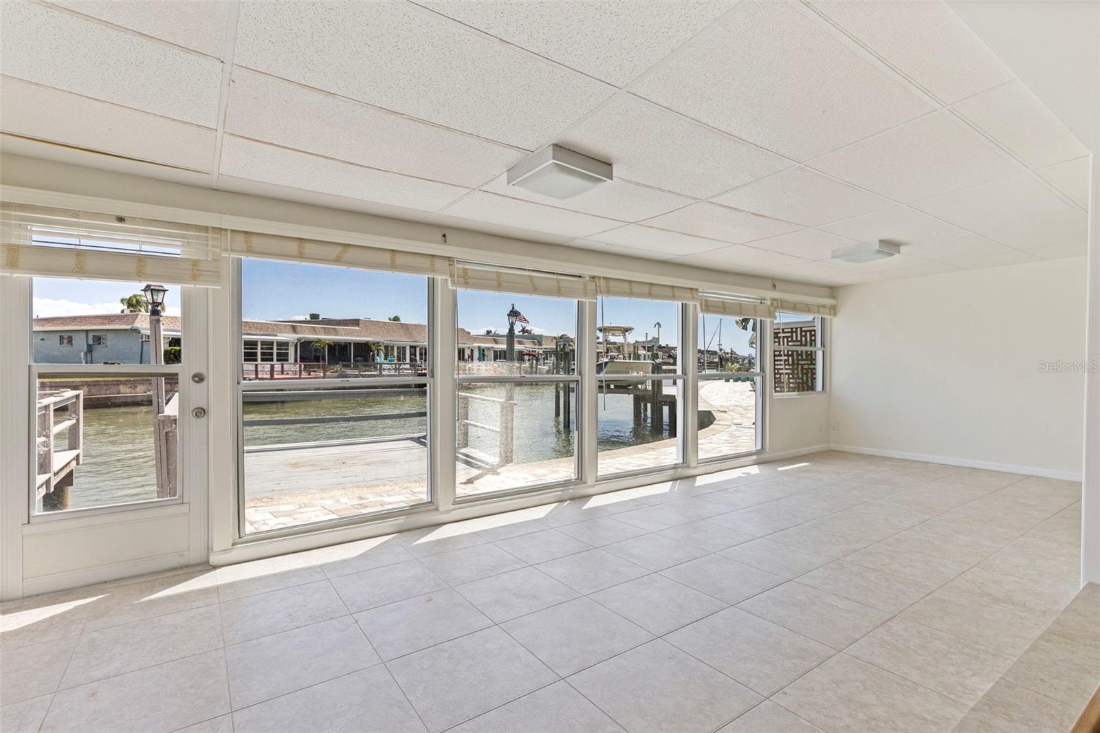 BOCA CIEGA POINT EAST - Residential
