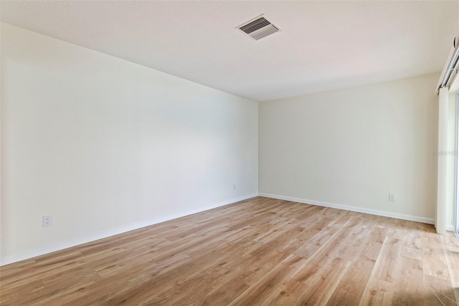 BOCA CIEGA POINT EAST - Residential