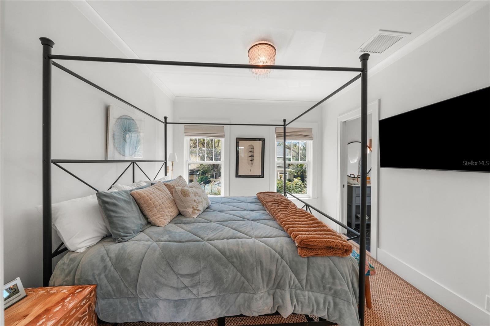 NEW SUBURB BEAUTIFUL - Residential