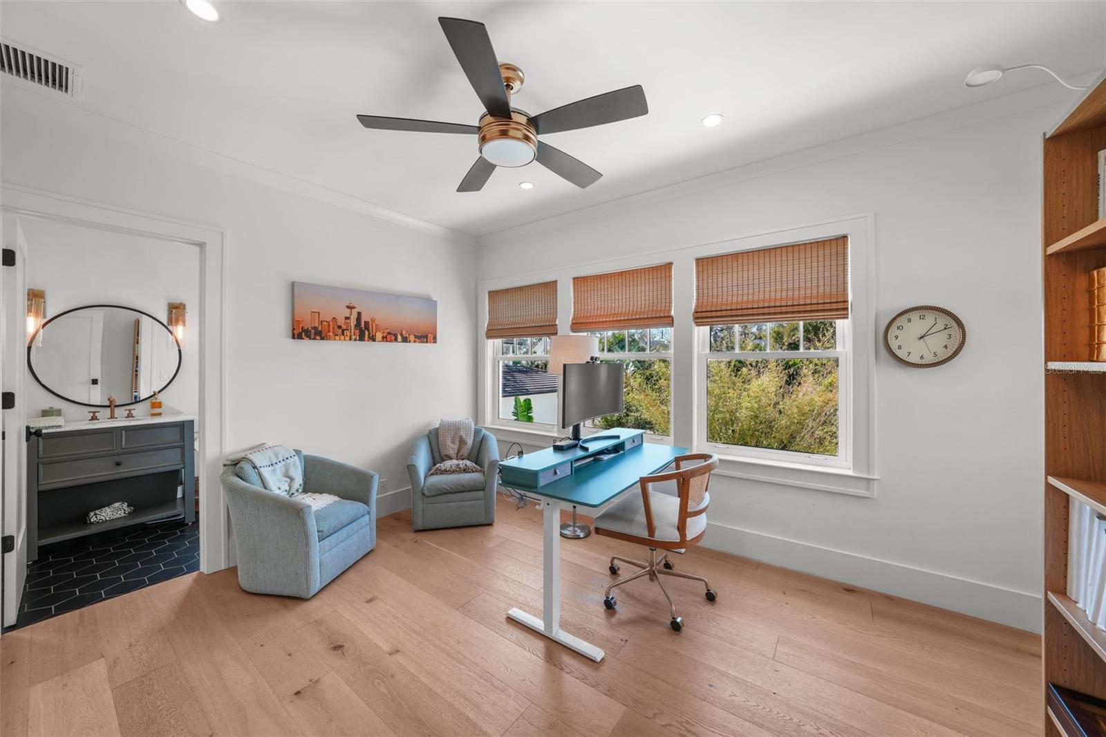 NEW SUBURB BEAUTIFUL - Residential