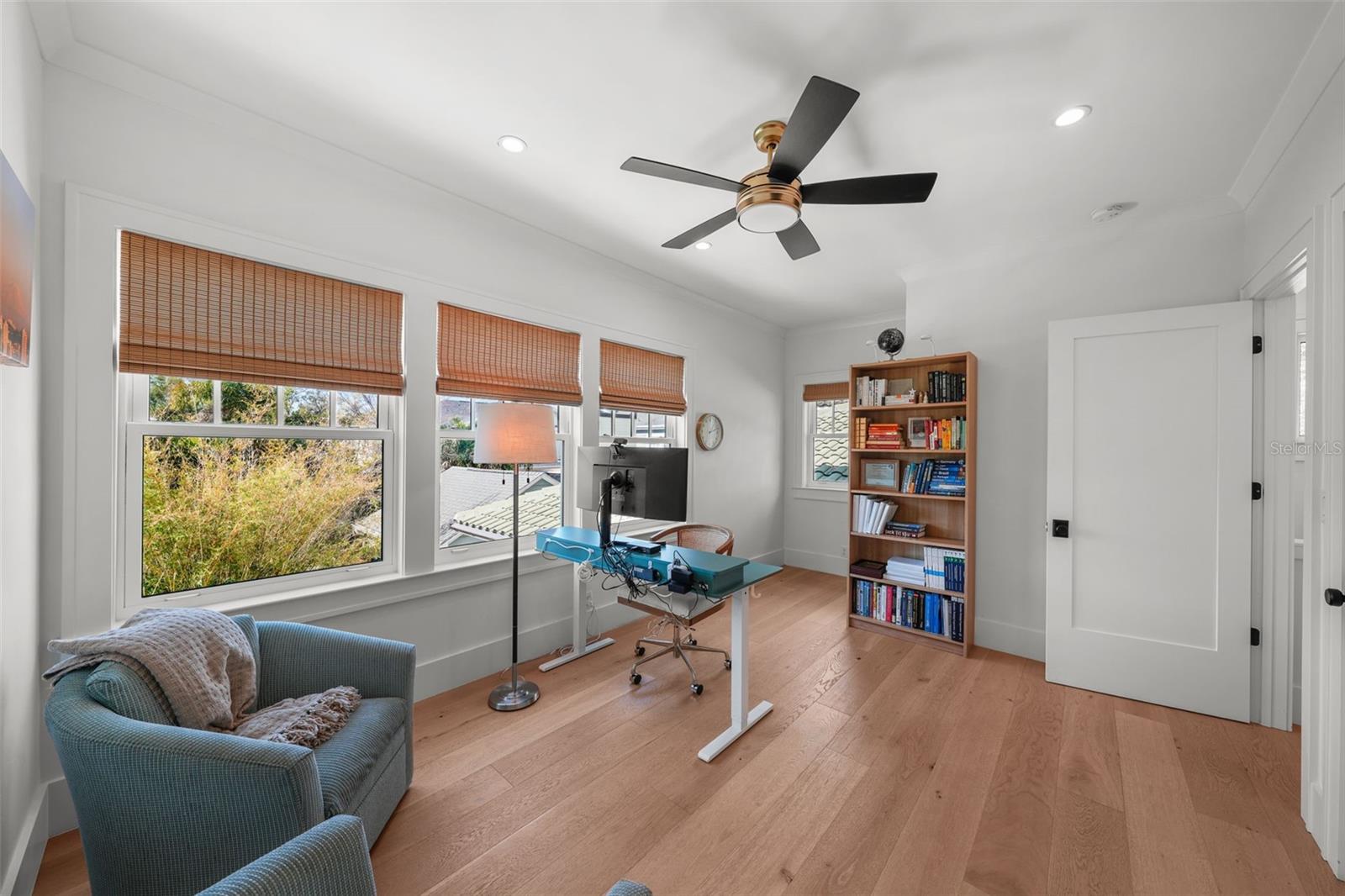 NEW SUBURB BEAUTIFUL - Residential