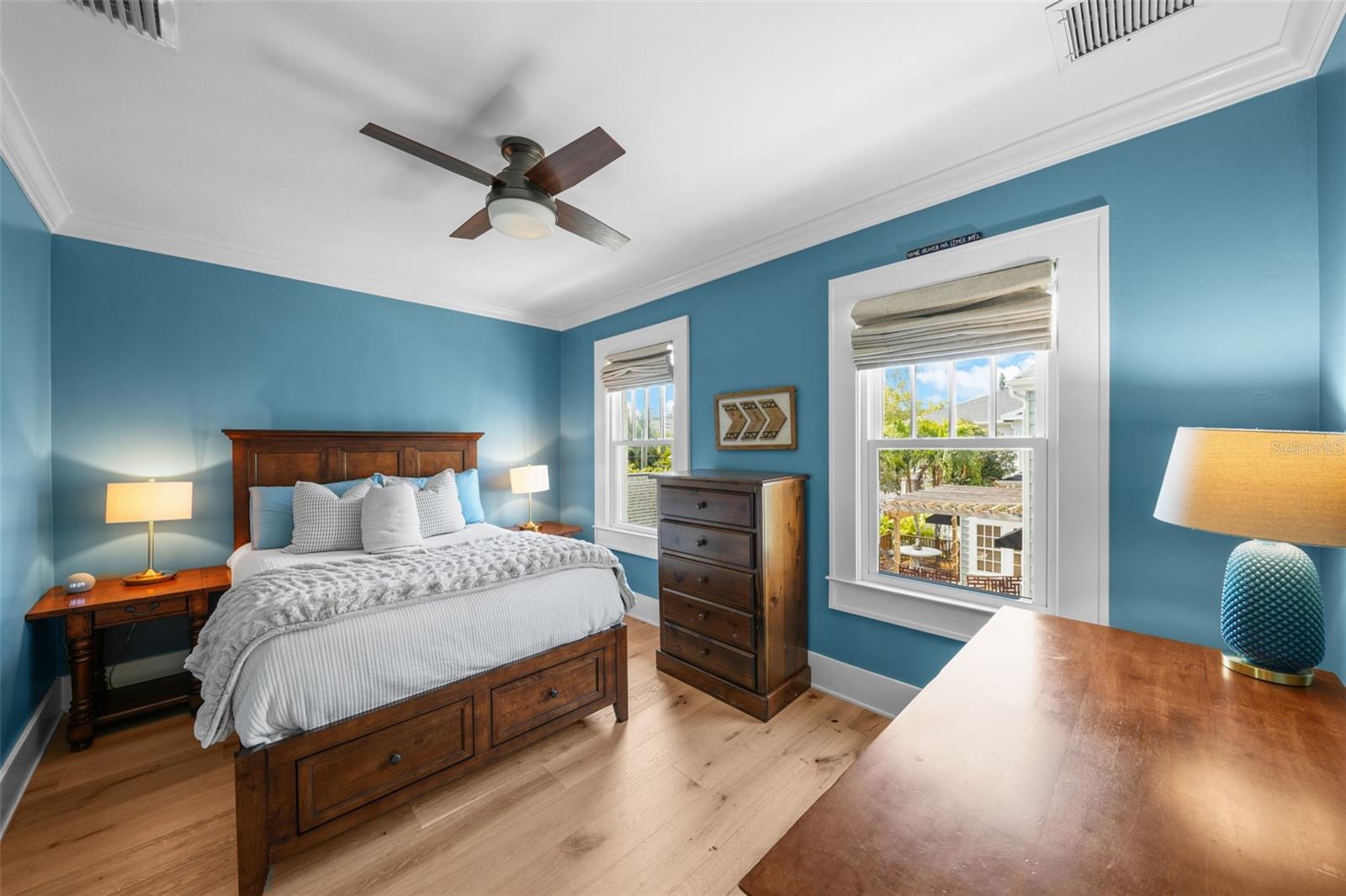 NEW SUBURB BEAUTIFUL - Residential