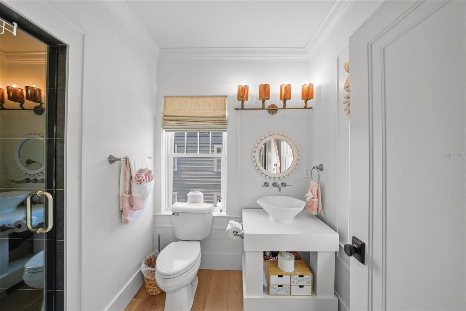 NEW SUBURB BEAUTIFUL - Residential