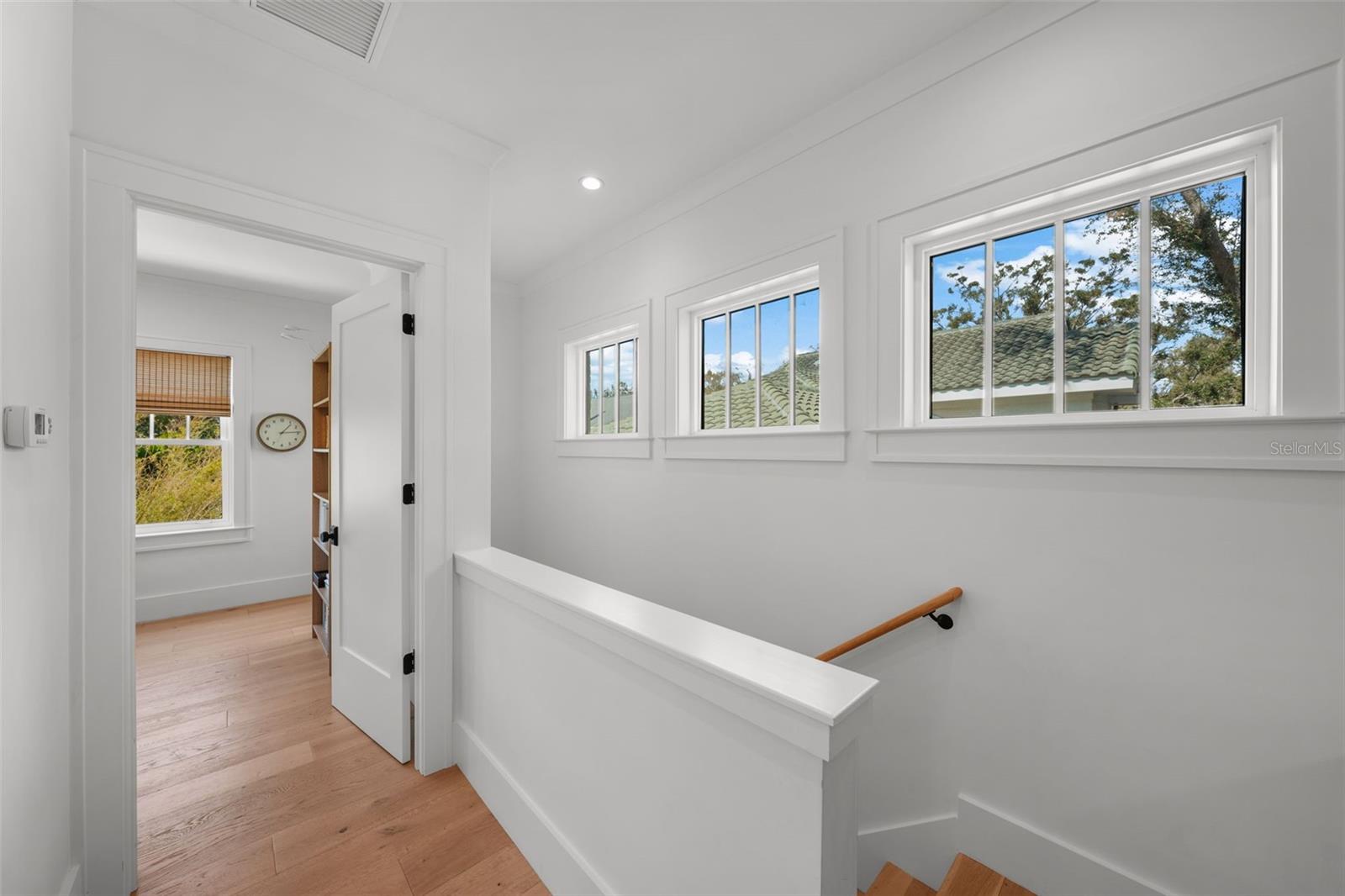 NEW SUBURB BEAUTIFUL - Residential