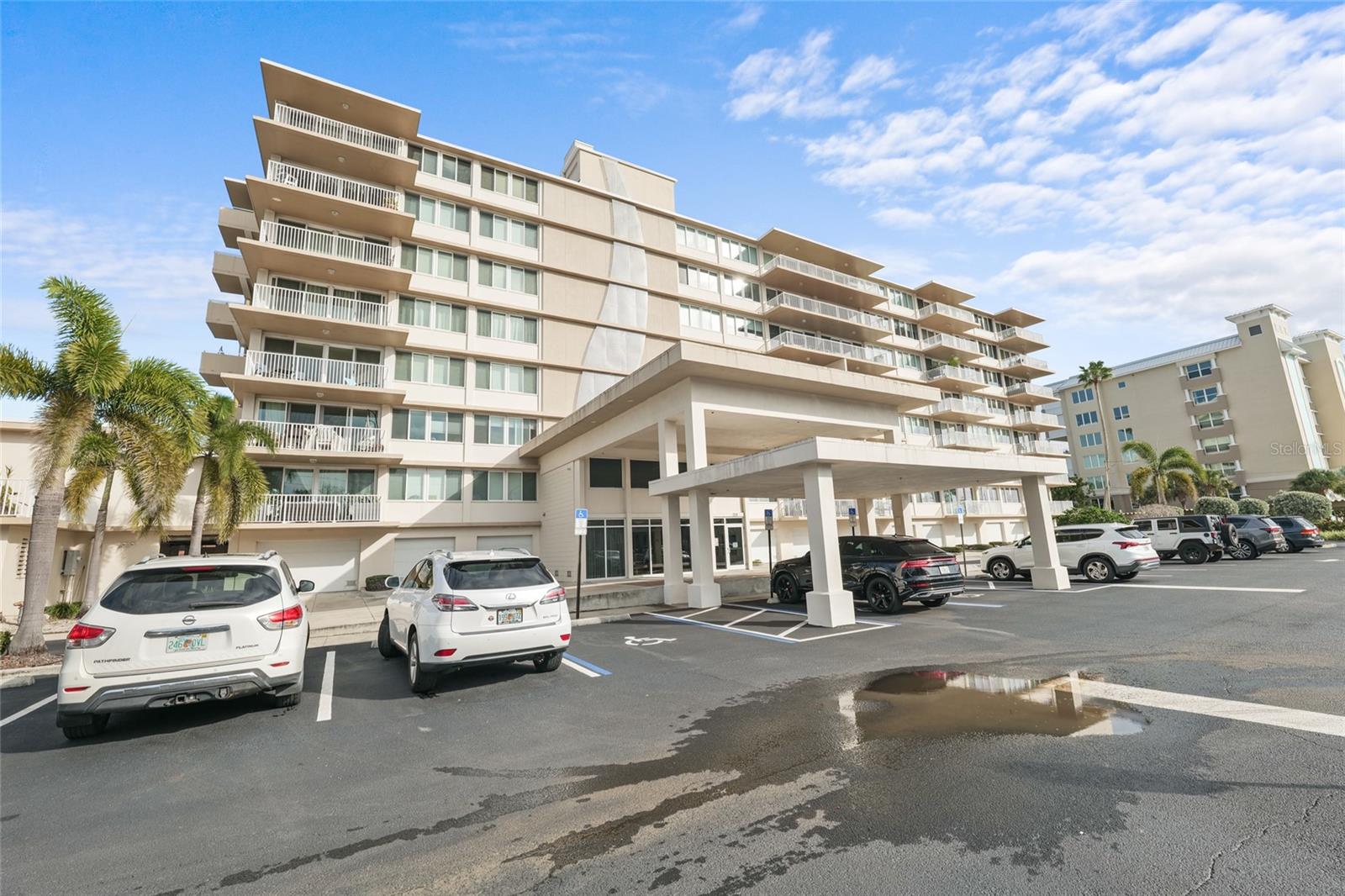 ISLAND WAY TOWERS CONDO - Residential