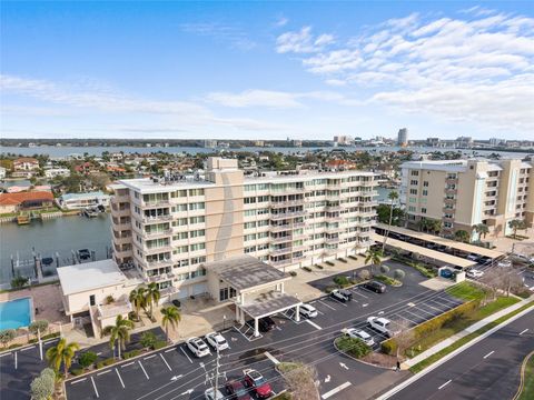 223 ISLAND WAY 5E CLEARWATER BEACH FL 33767