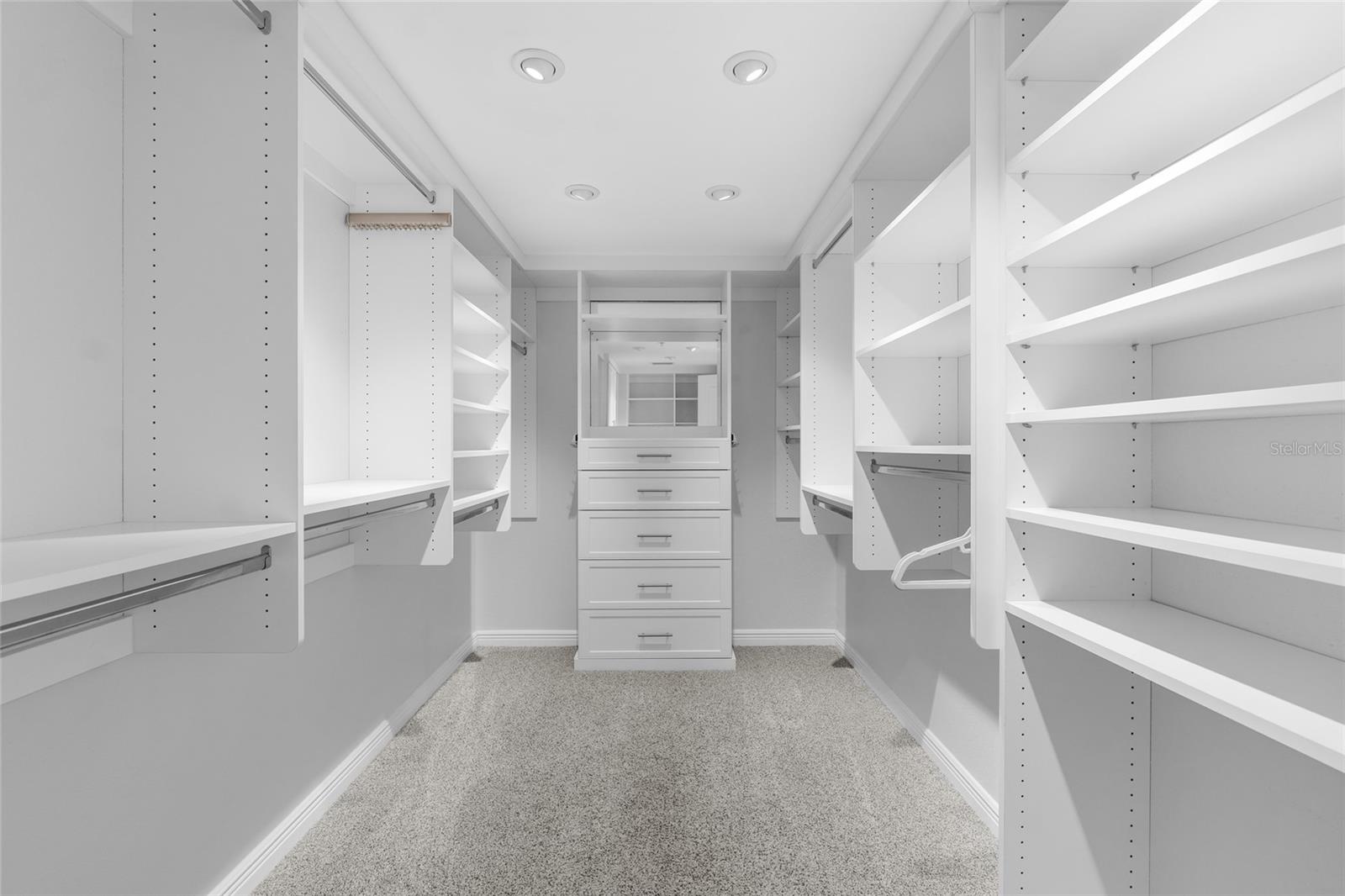 ISLAND WAY TOWERS CONDO - Residential