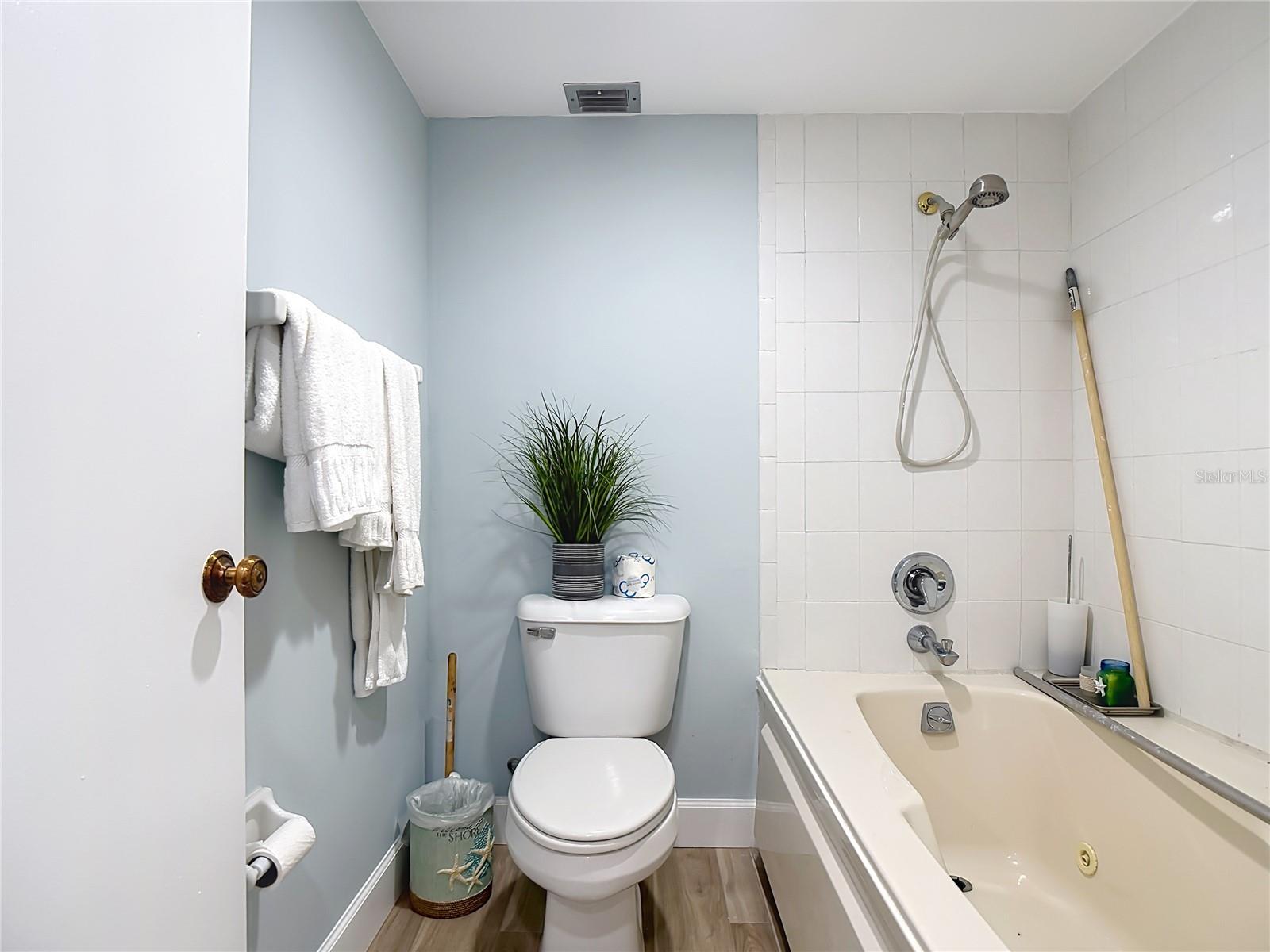 RIVIERA CLUB CONDO - Residential