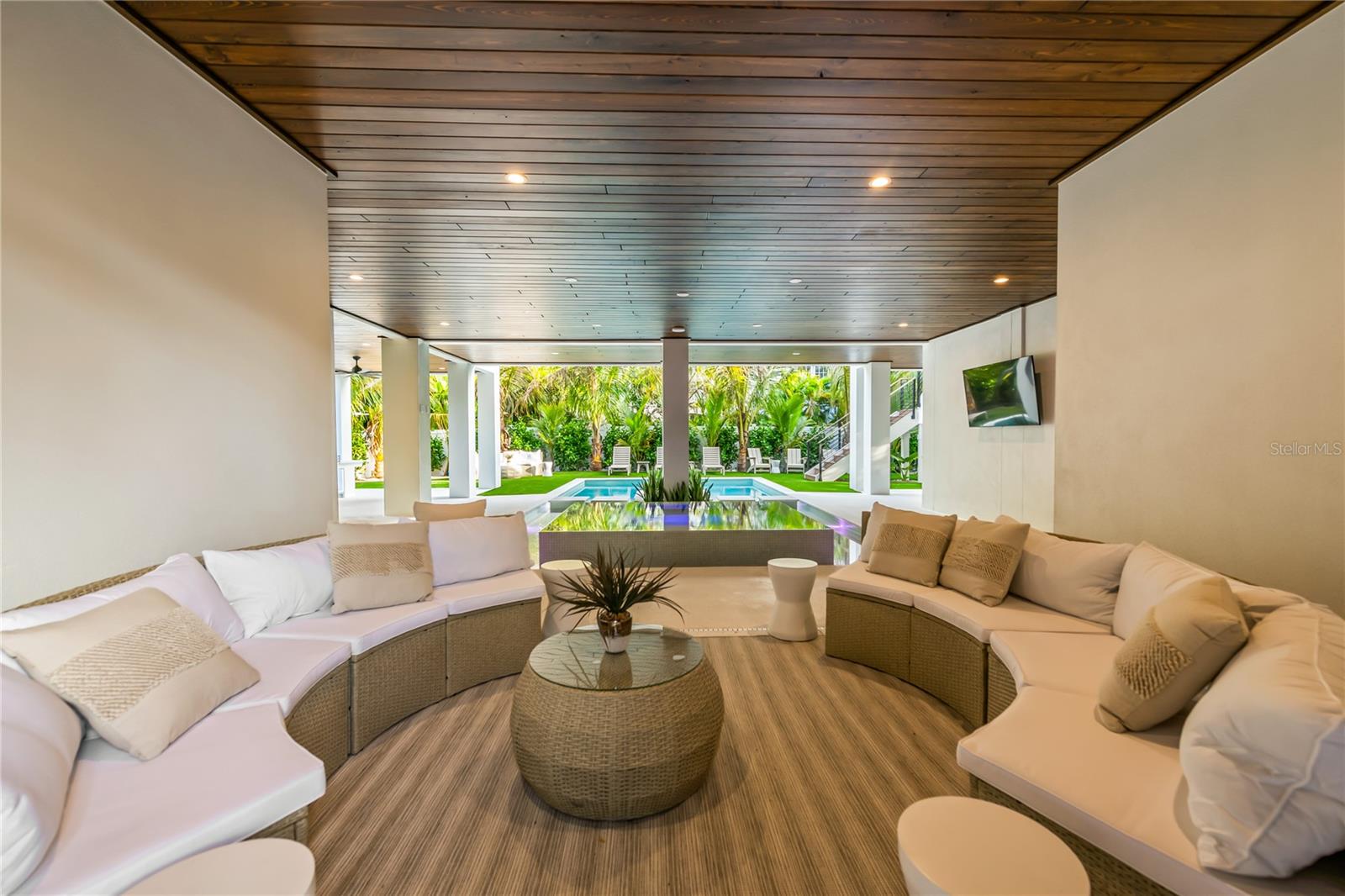 GULF VIEW SUB OF ANNA MARIA KEY - Residential