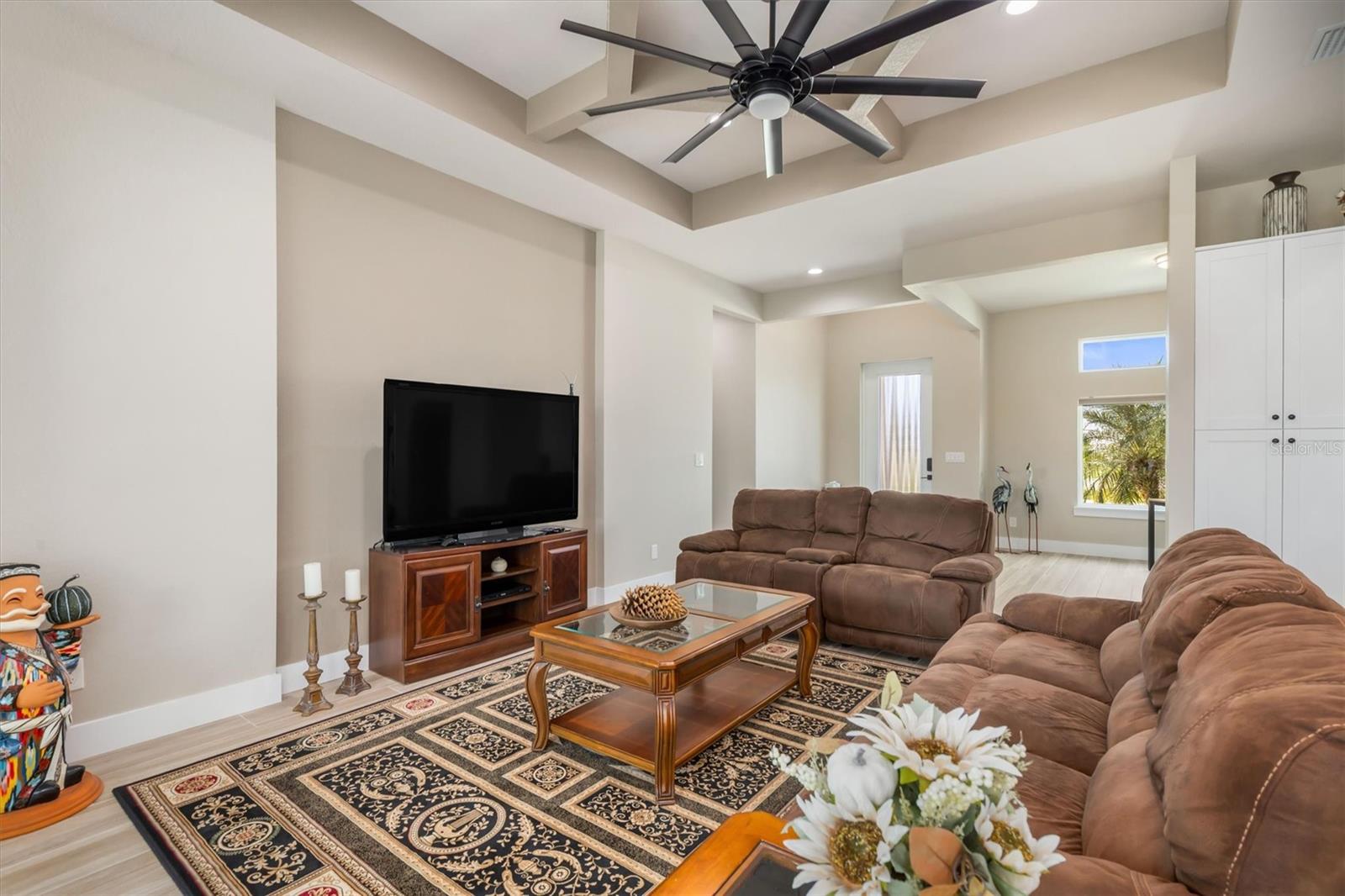 ROTONDA WEST BROADMOOR - Residential