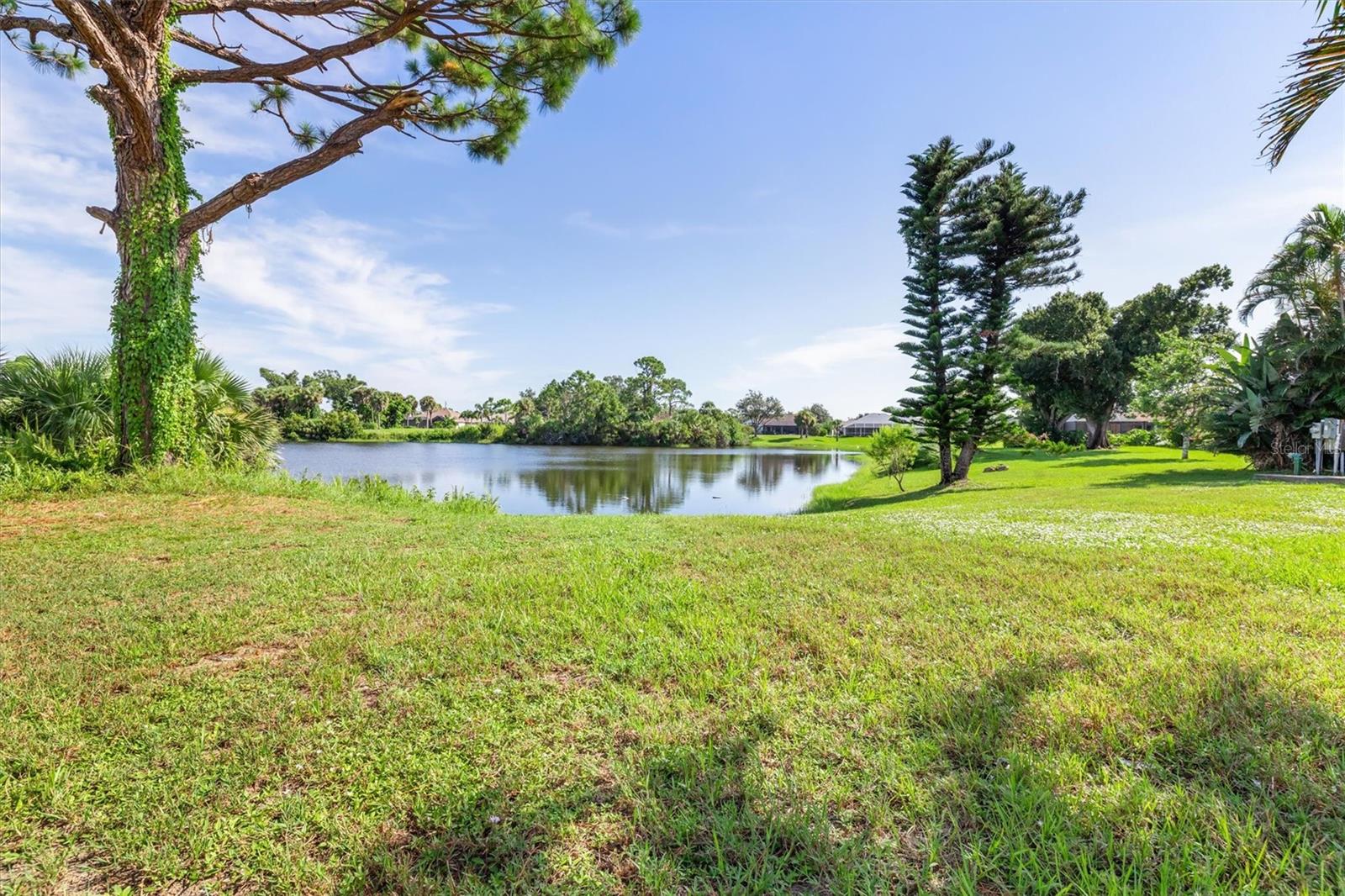 ROTONDA WEST BROADMOOR - Residential