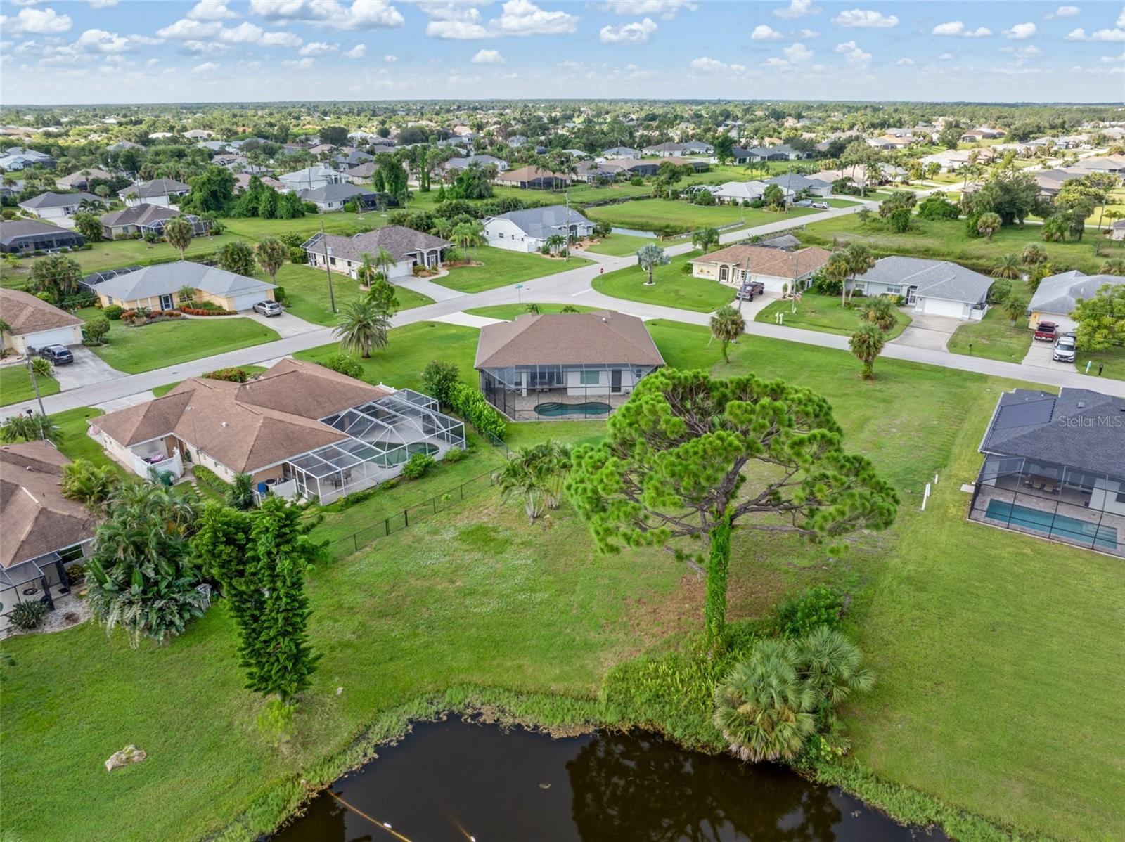 ROTONDA WEST BROADMOOR - Residential