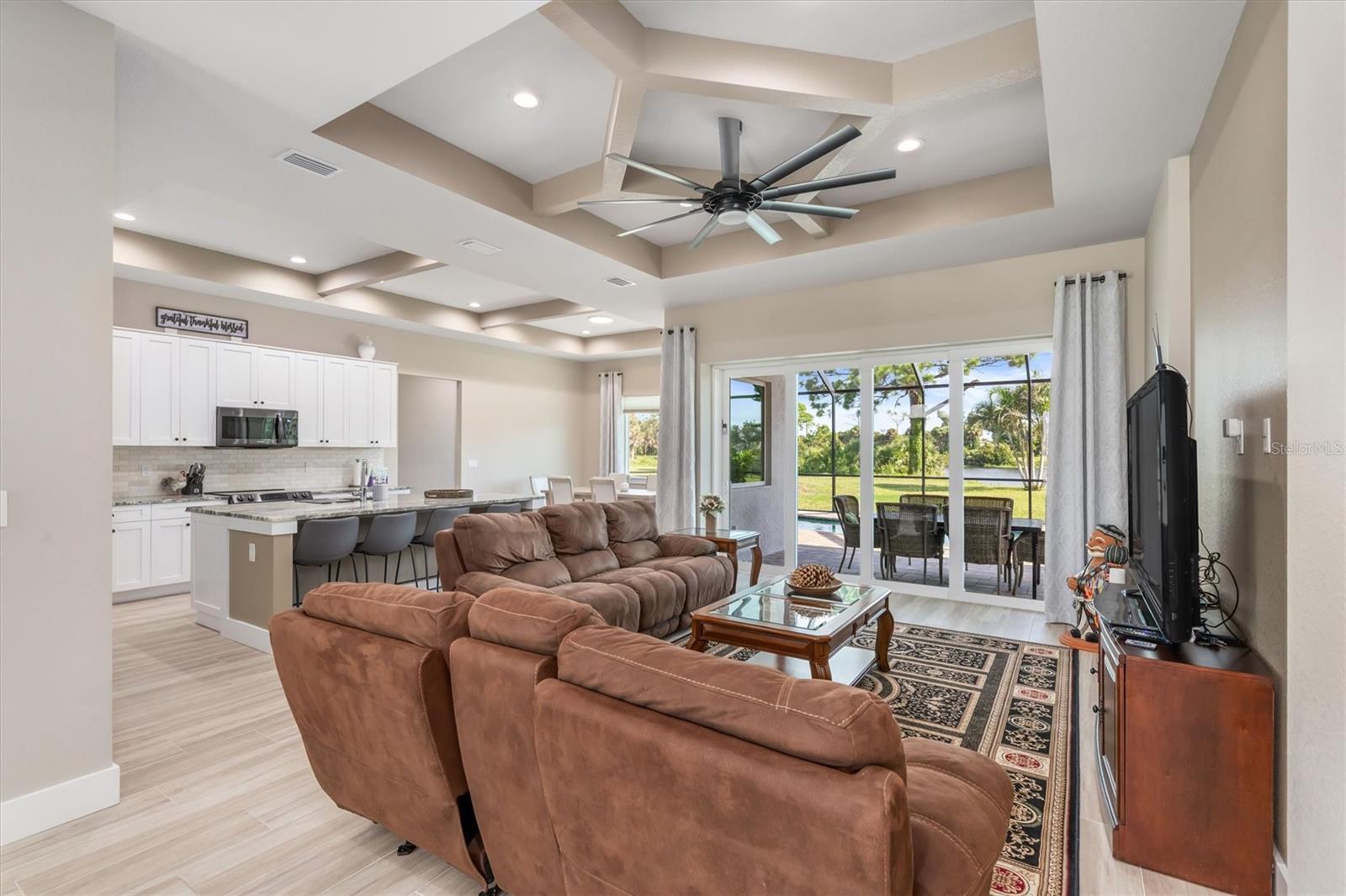 2 SPORTSMAN CIRCLE