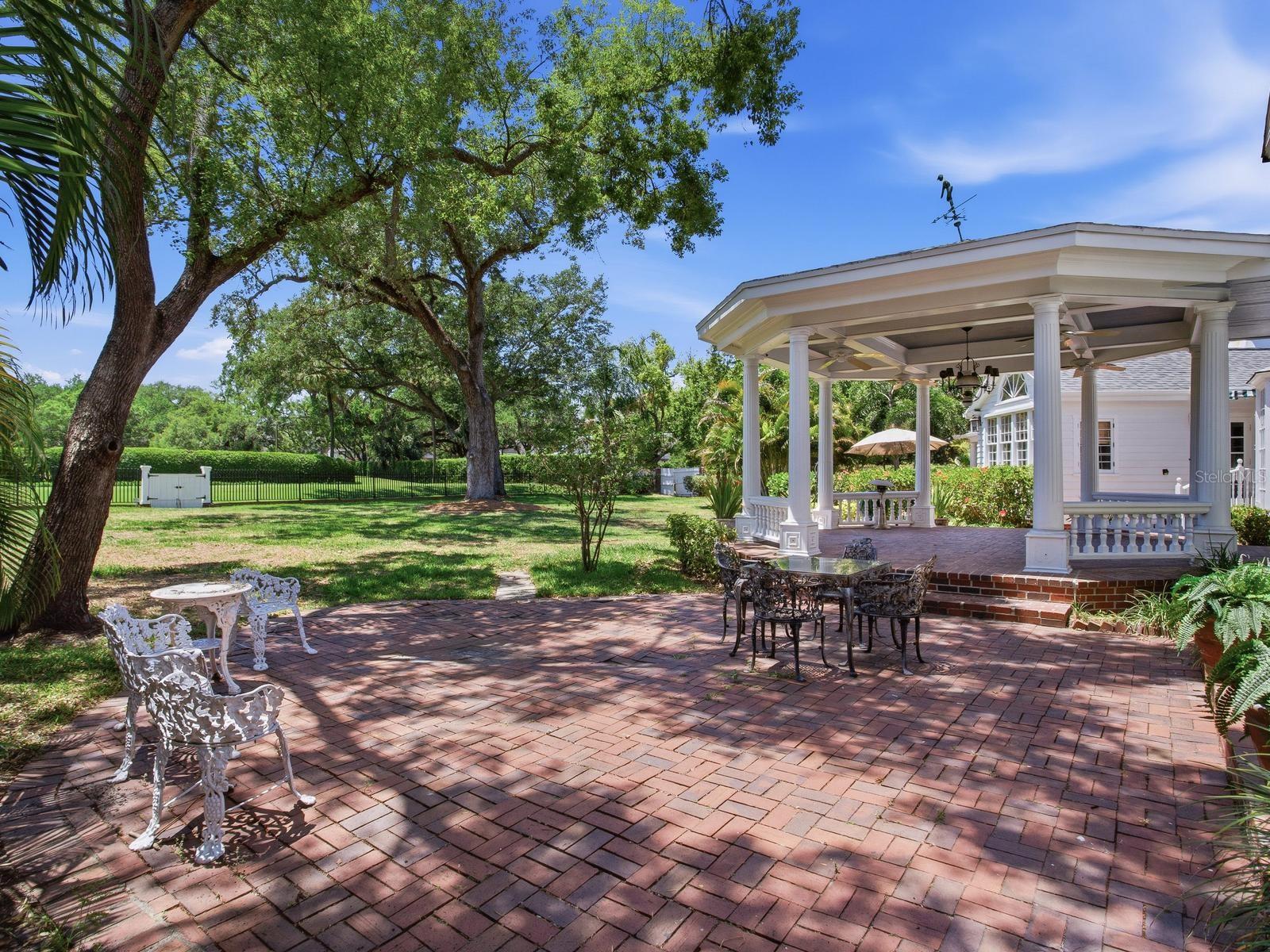 GOLF VIEW PARK - Residential