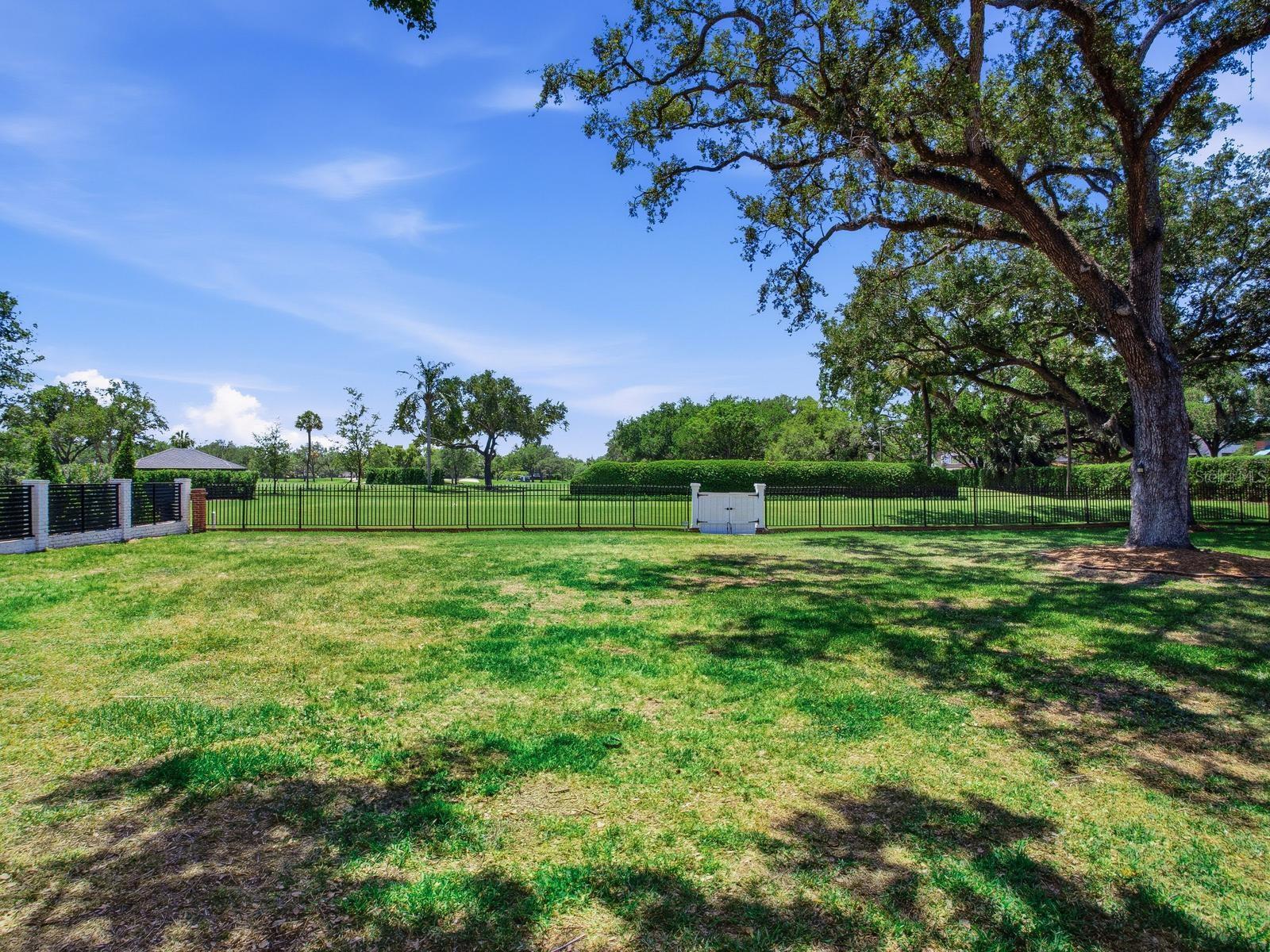 GOLF VIEW PARK - Residential