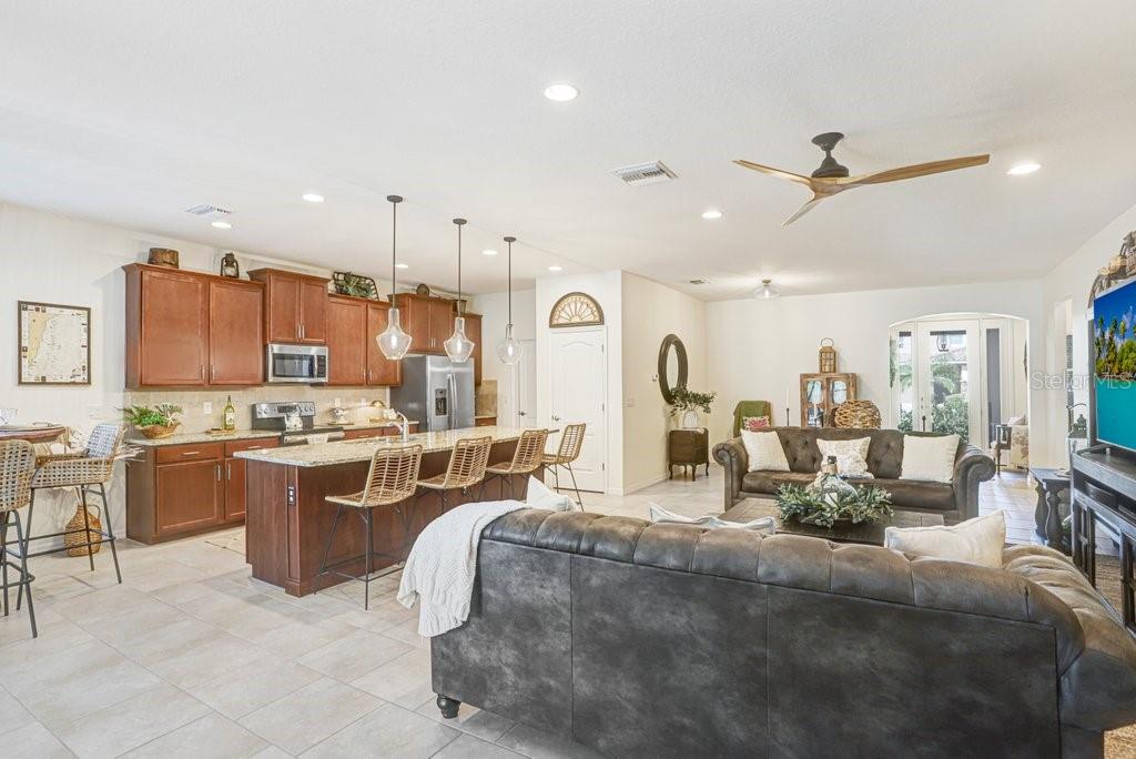 SOLEIL WEST PH II - Residential