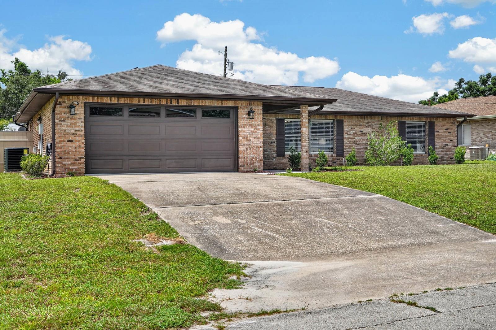 2114 EL CAMPO AVENUE
