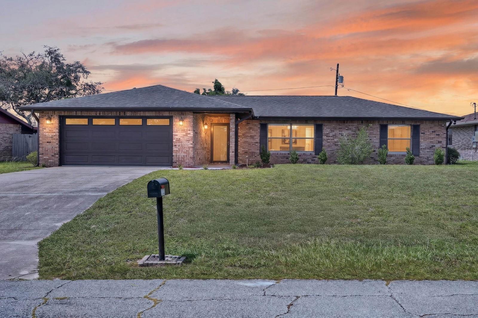 2114 EL CAMPO AVENUE