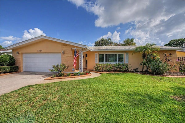 2424 FAIRBANKS DR, CLEARWATER, FL 33764 - Image cce8d2cabc7a2b50337ff799f29d1d1e/166008815