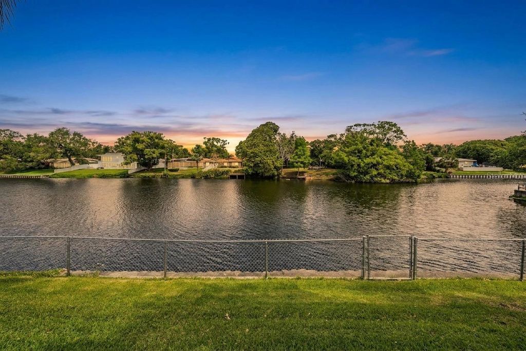 Photo of 2424 Fairbanks Drive, Clearwater, FL 33764 (MLS # TB8501951)