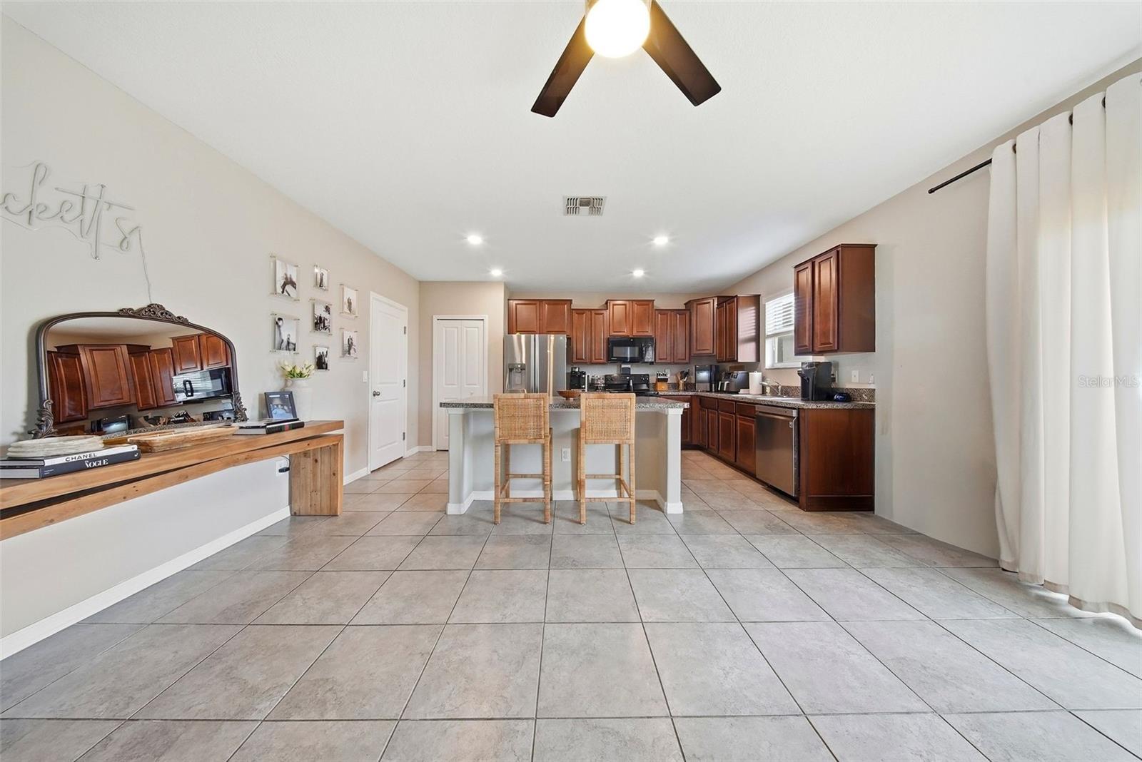 SUNSHINE VILLAGE PH 2 - Residential