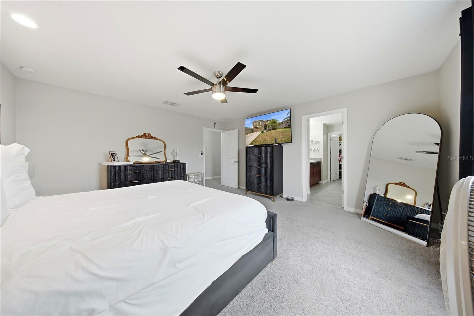 SUNSHINE VILLAGE PH 2 - Residential