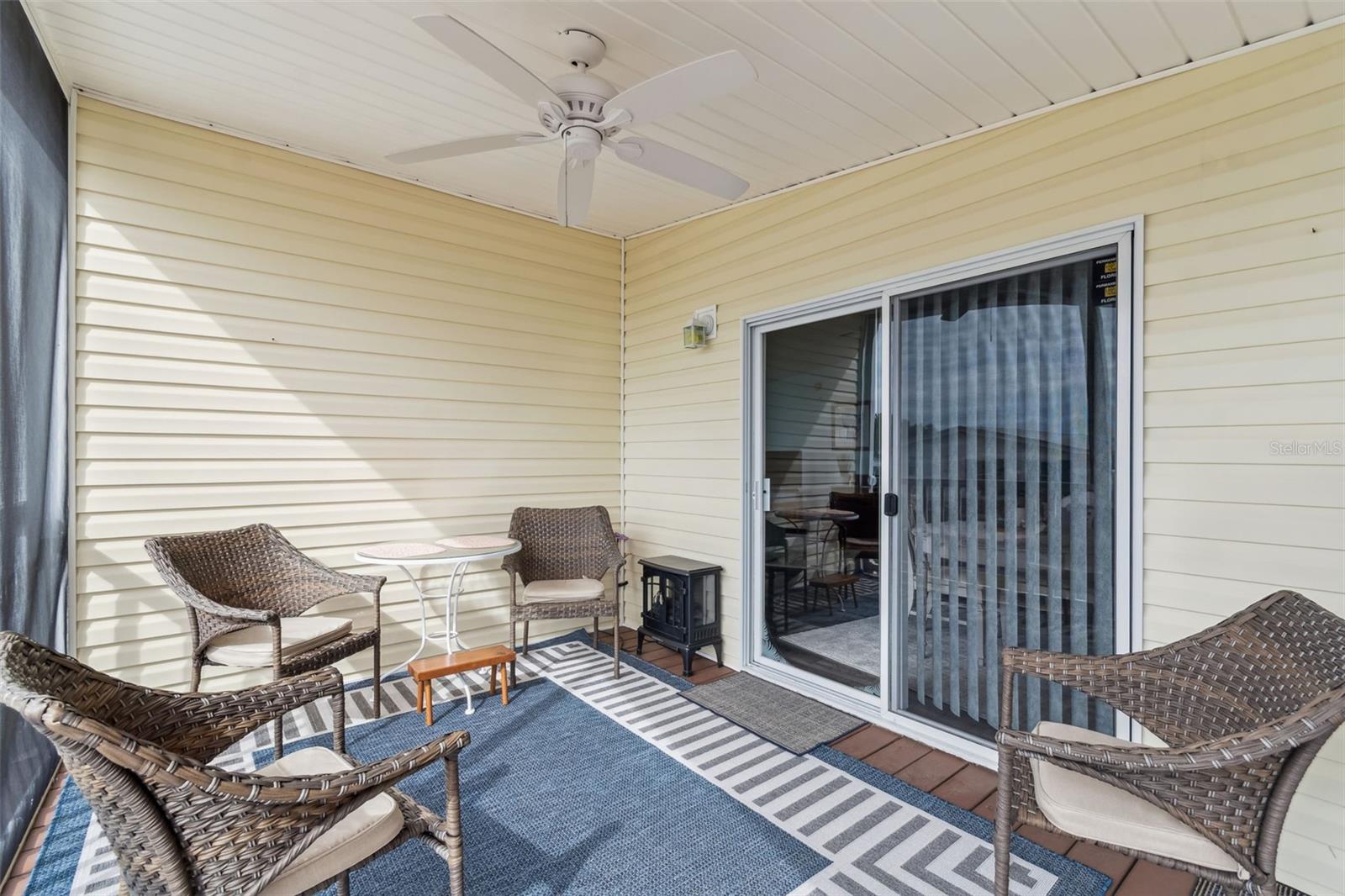 GRAND HORIZONS PH 02 - Residential