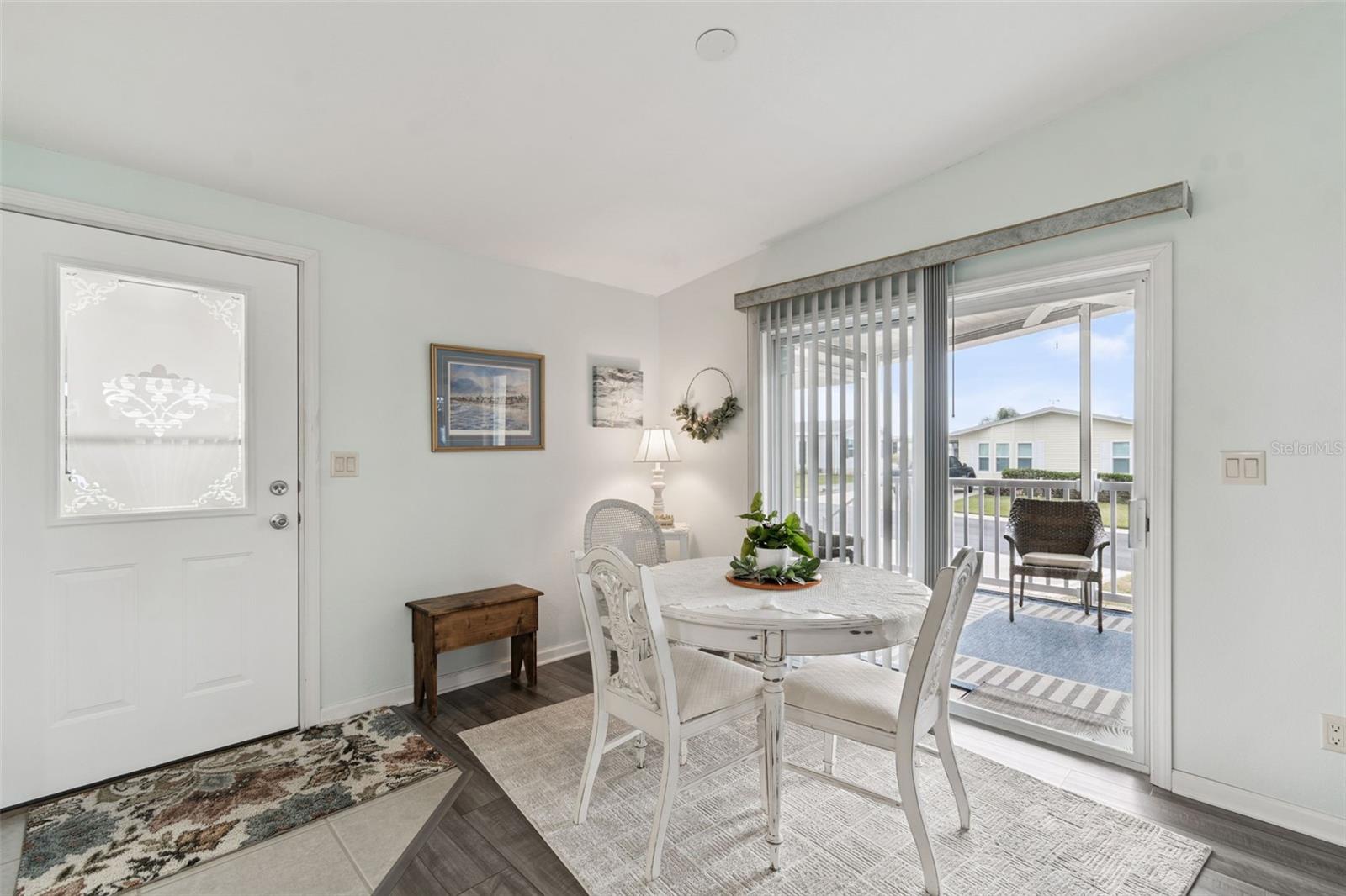 GRAND HORIZONS PH 02 - Residential